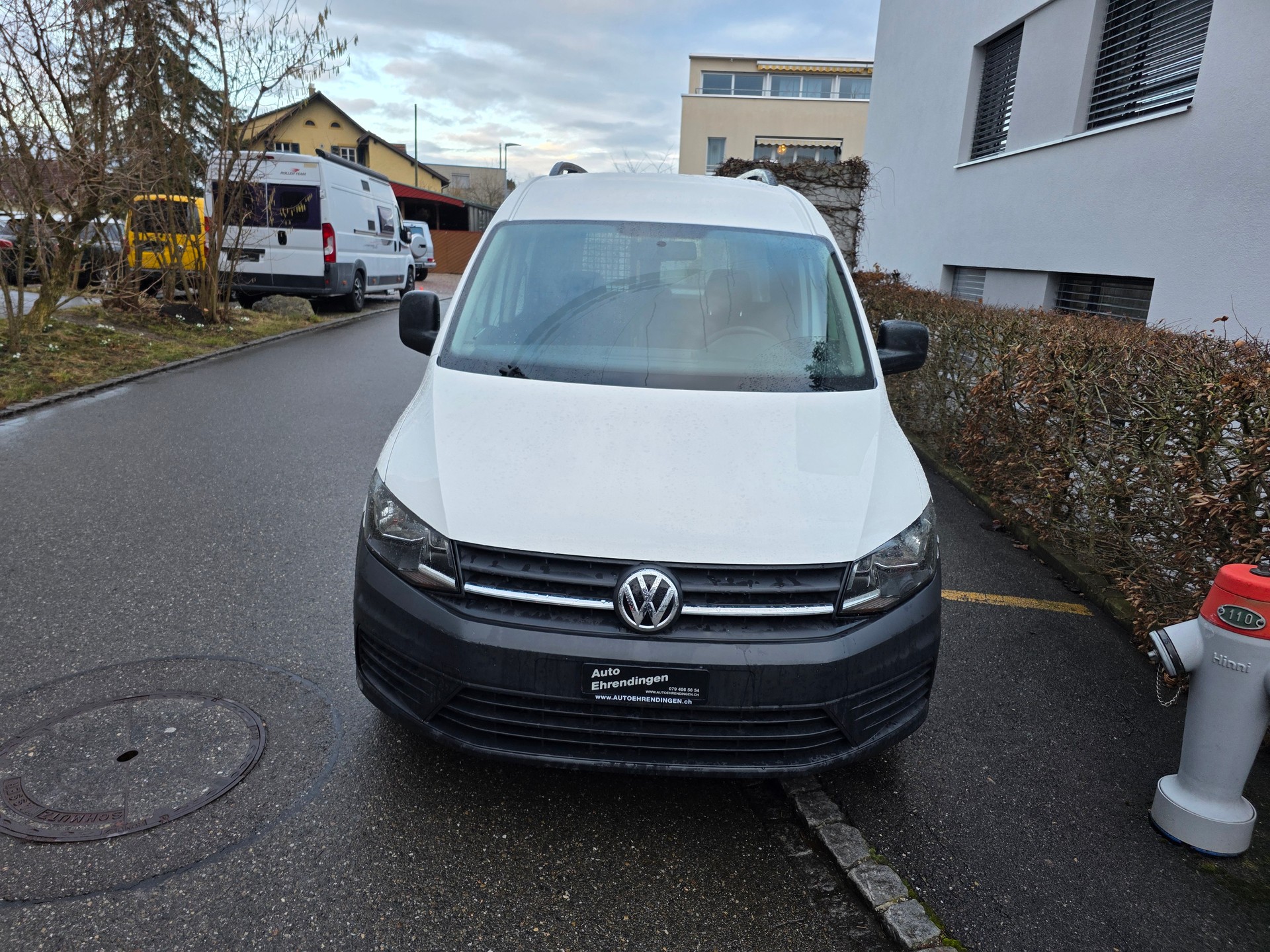 VW Caddy Maxi 2.0TDI BlueMotion Technology-showroom-element-1
