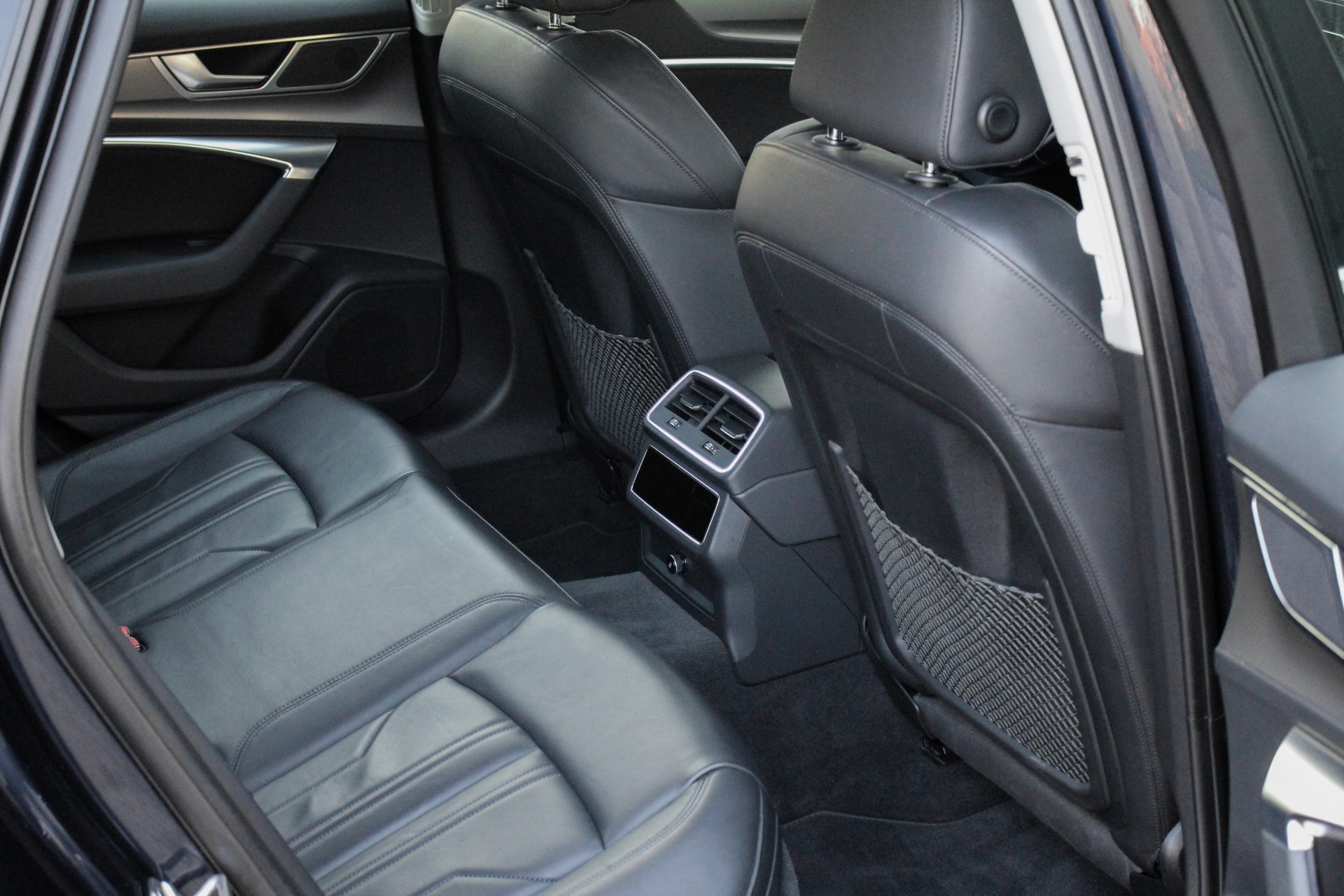 AUDI A6 Avant 45 TDI Sport quattro tiptronic-image-19