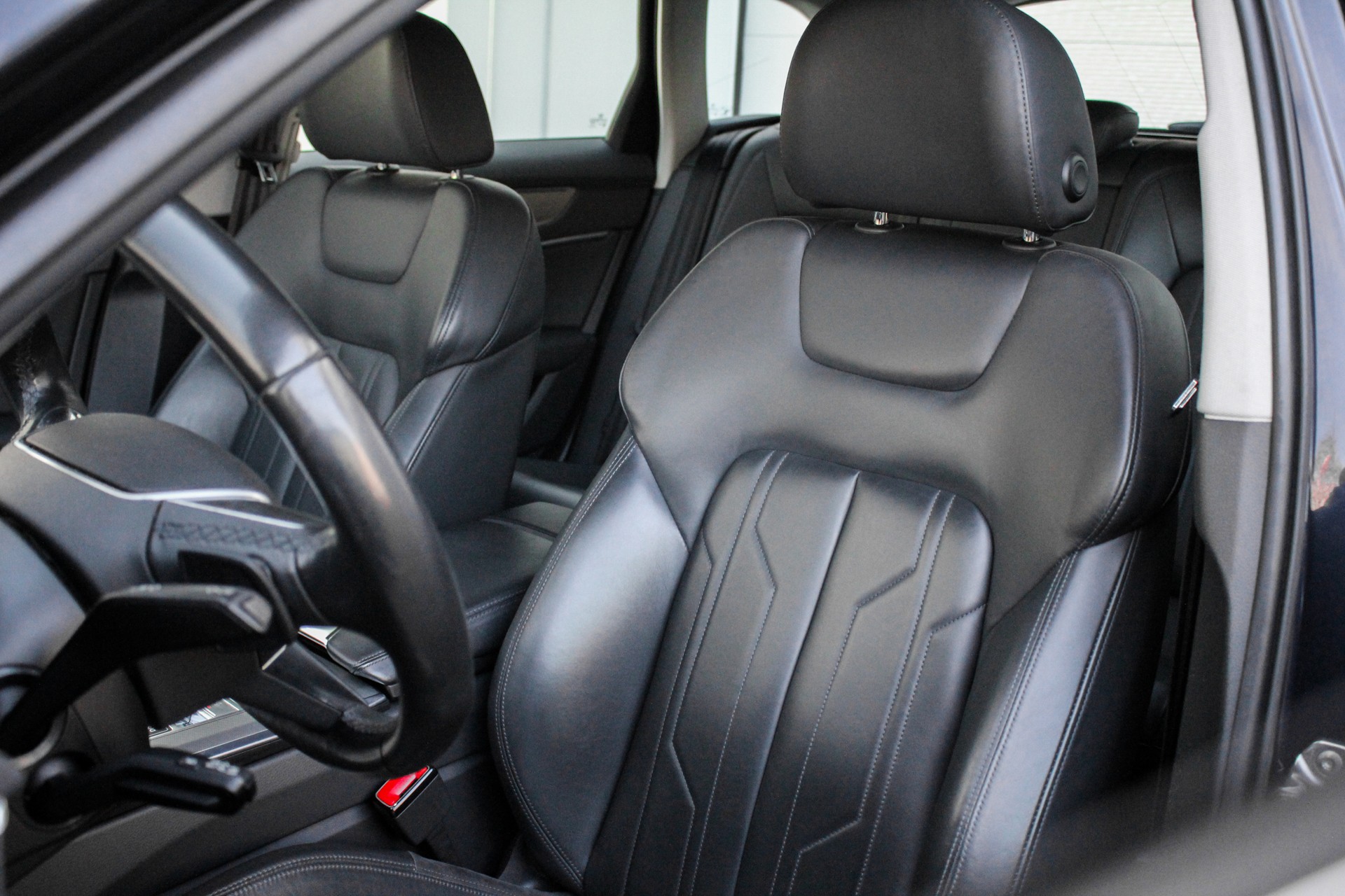 AUDI A6 Avant 45 TDI Sport quattro tiptronic-image-8