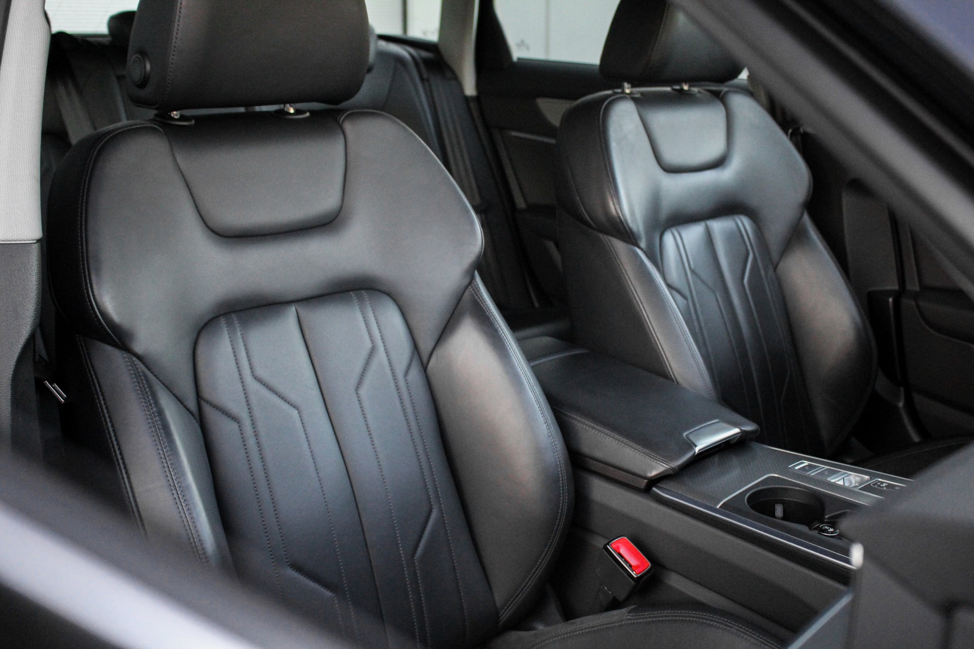 AUDI A6 Avant 45 TDI Sport quattro tiptronic-image-13