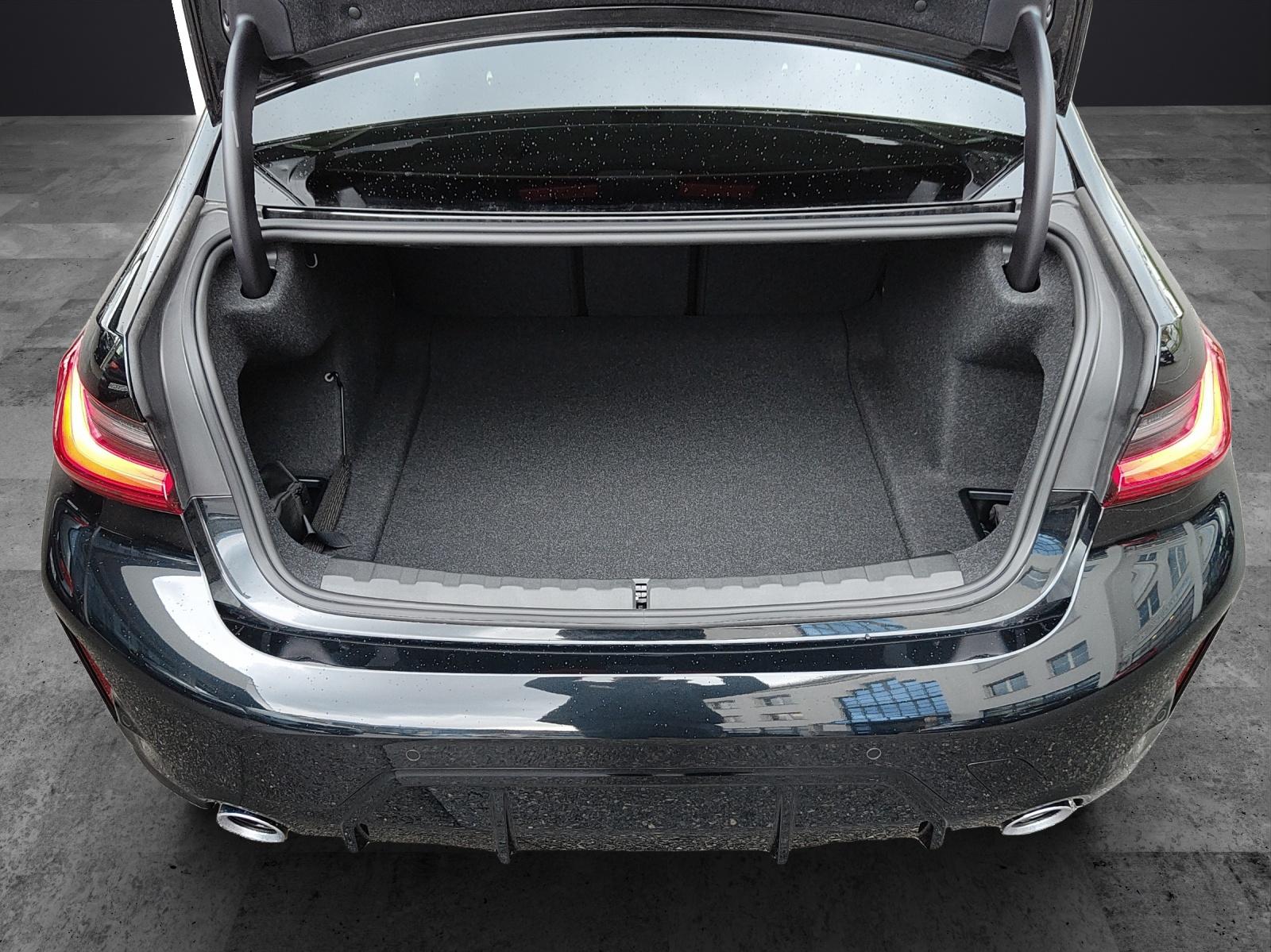 BMW 320d xDrive-image-16