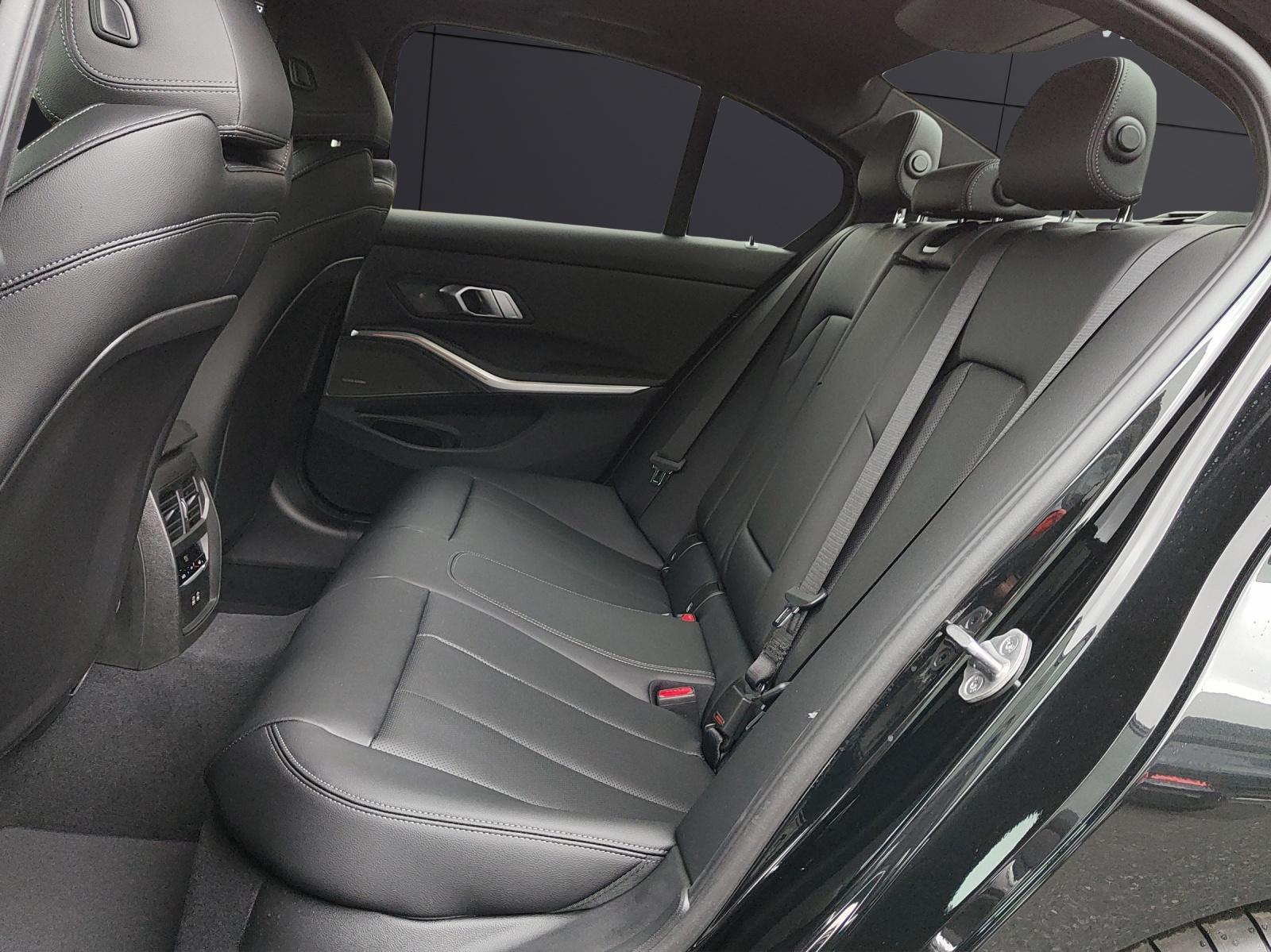 BMW 320d xDrive-image-17