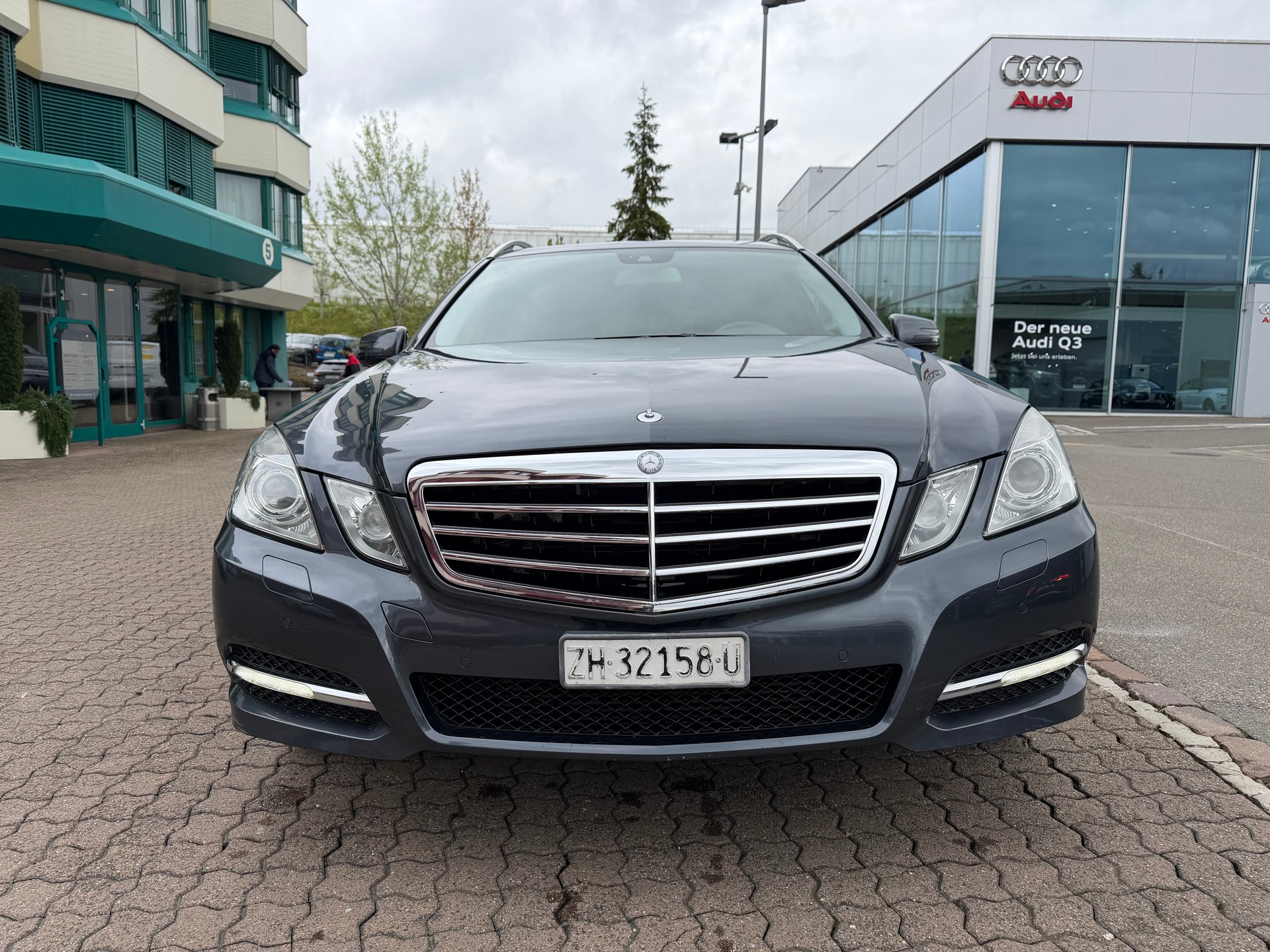 MERCEDES-BENZ E 250 CDI BlueEff. Avantgarde 4Matic 7G-Tronic-image-1