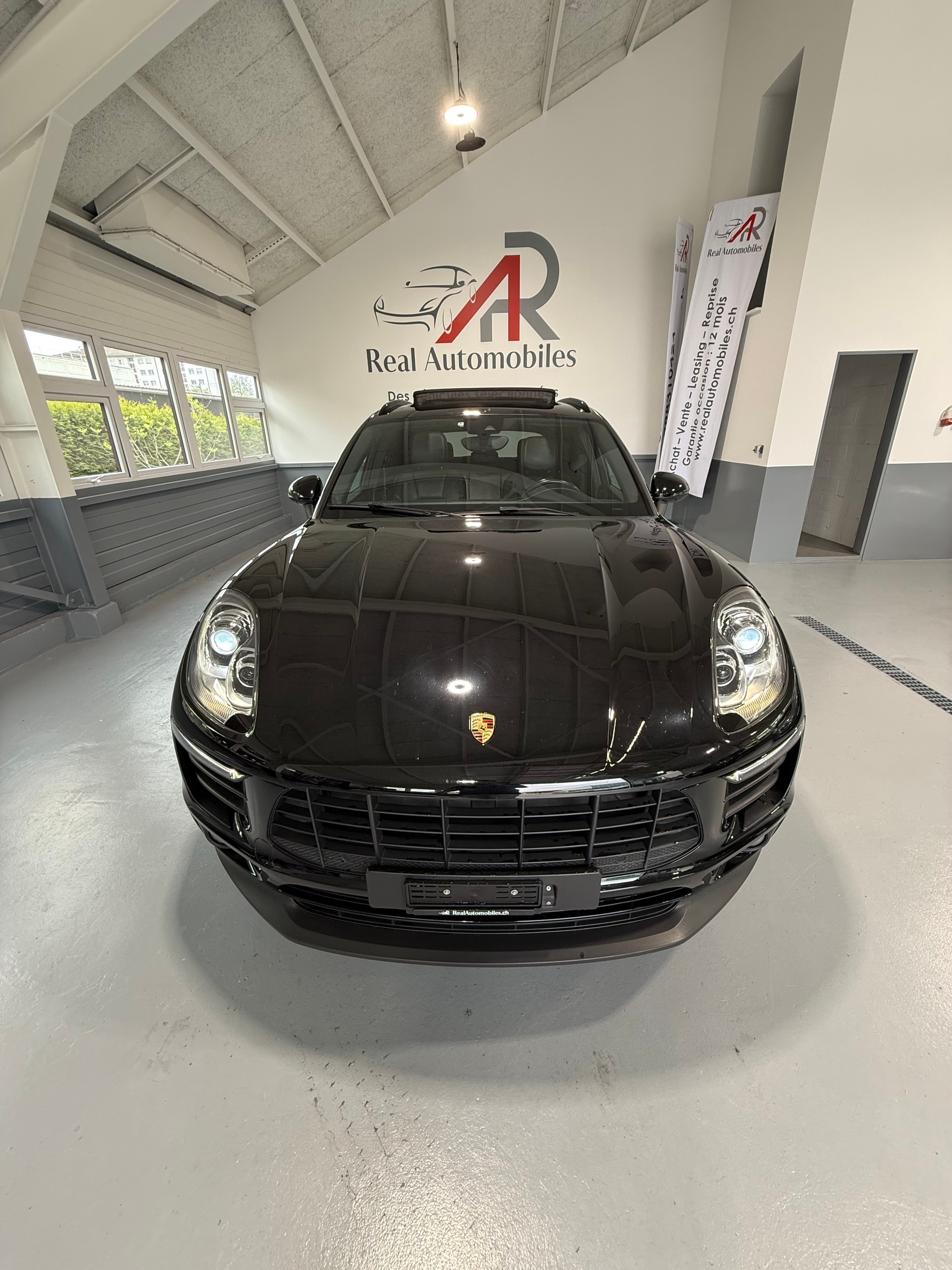 PORSCHE Macan S Diesel PDK-image-1