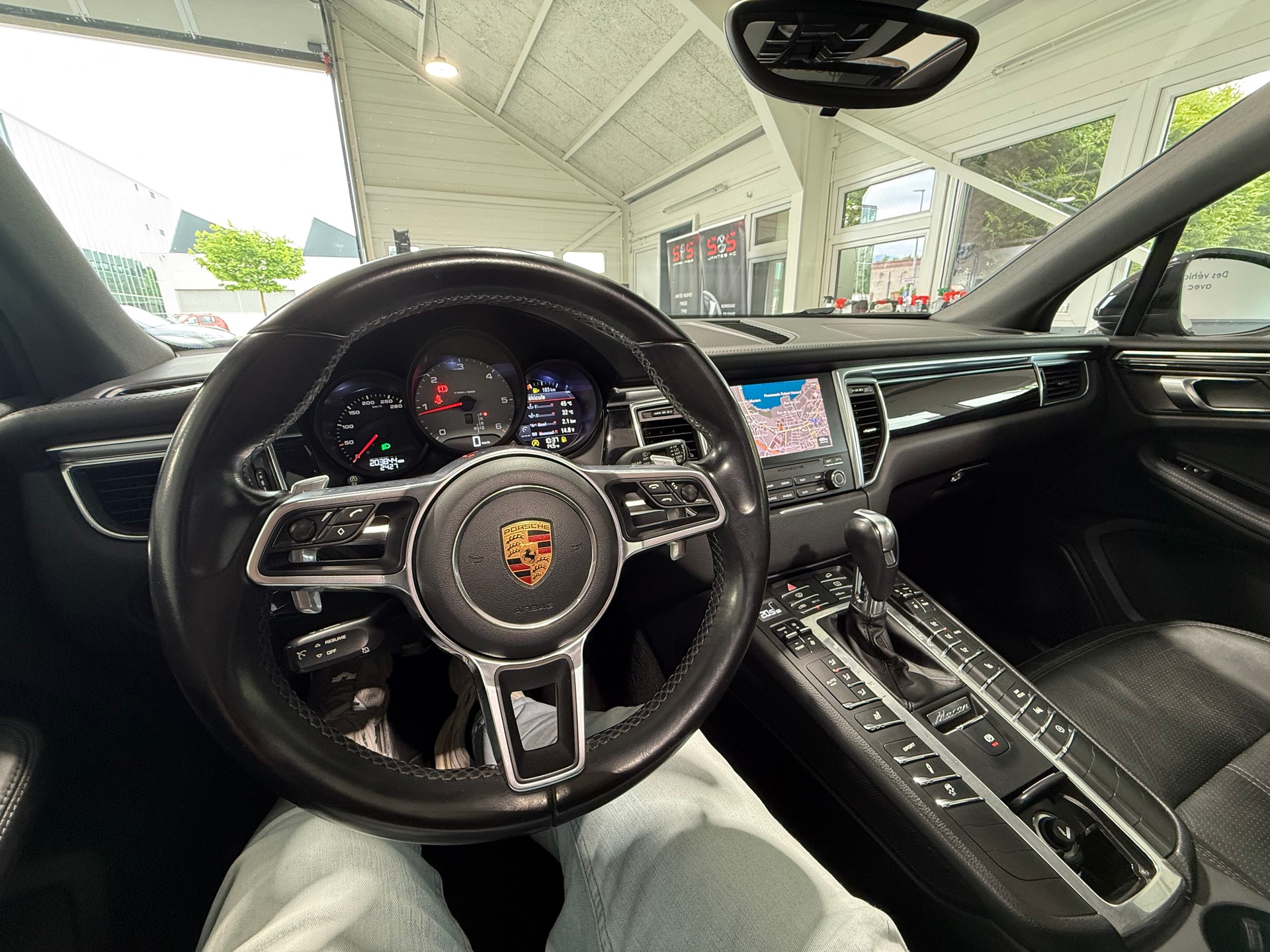 PORSCHE Macan S Diesel PDK-image-12