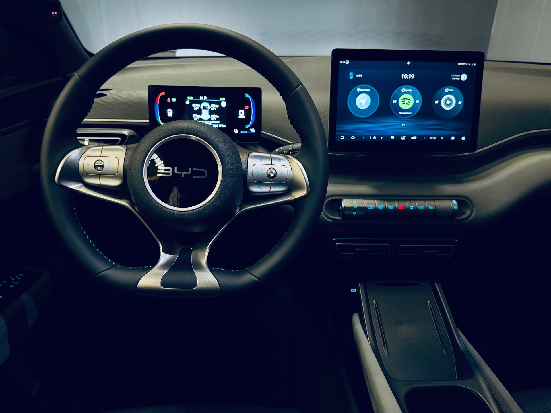 BYD Dolphin Surf 43 kWh Comfort-image-16
