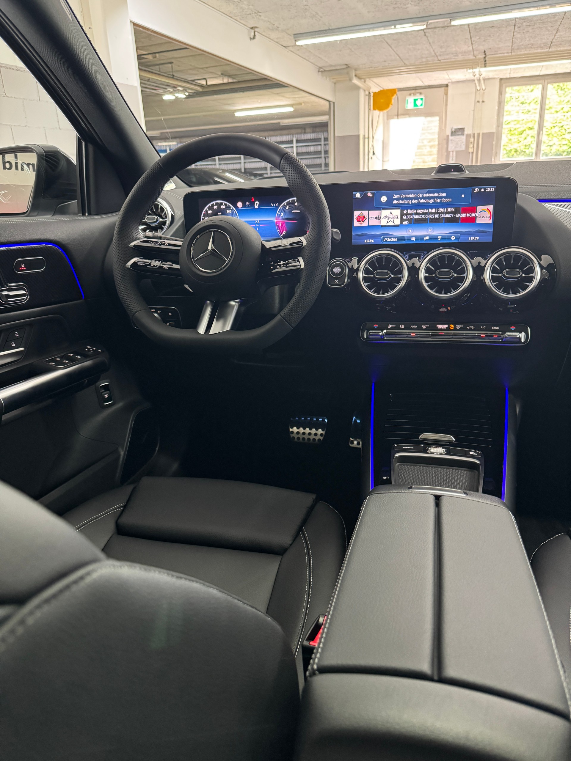 MERCEDES-BENZ GLA 250 4Matic Swiss Star-image-11