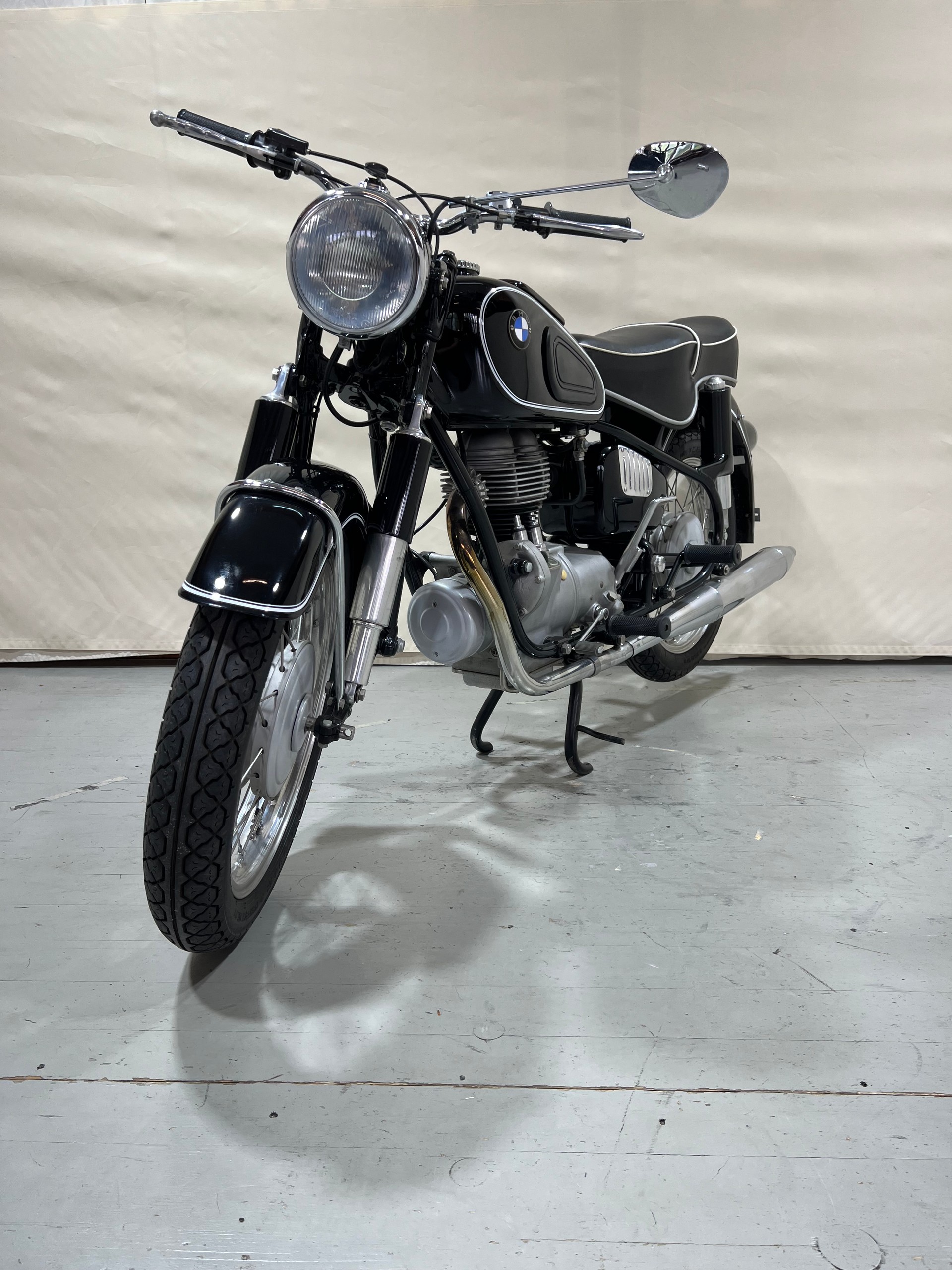 BMW R26 - VETERAN-image-9