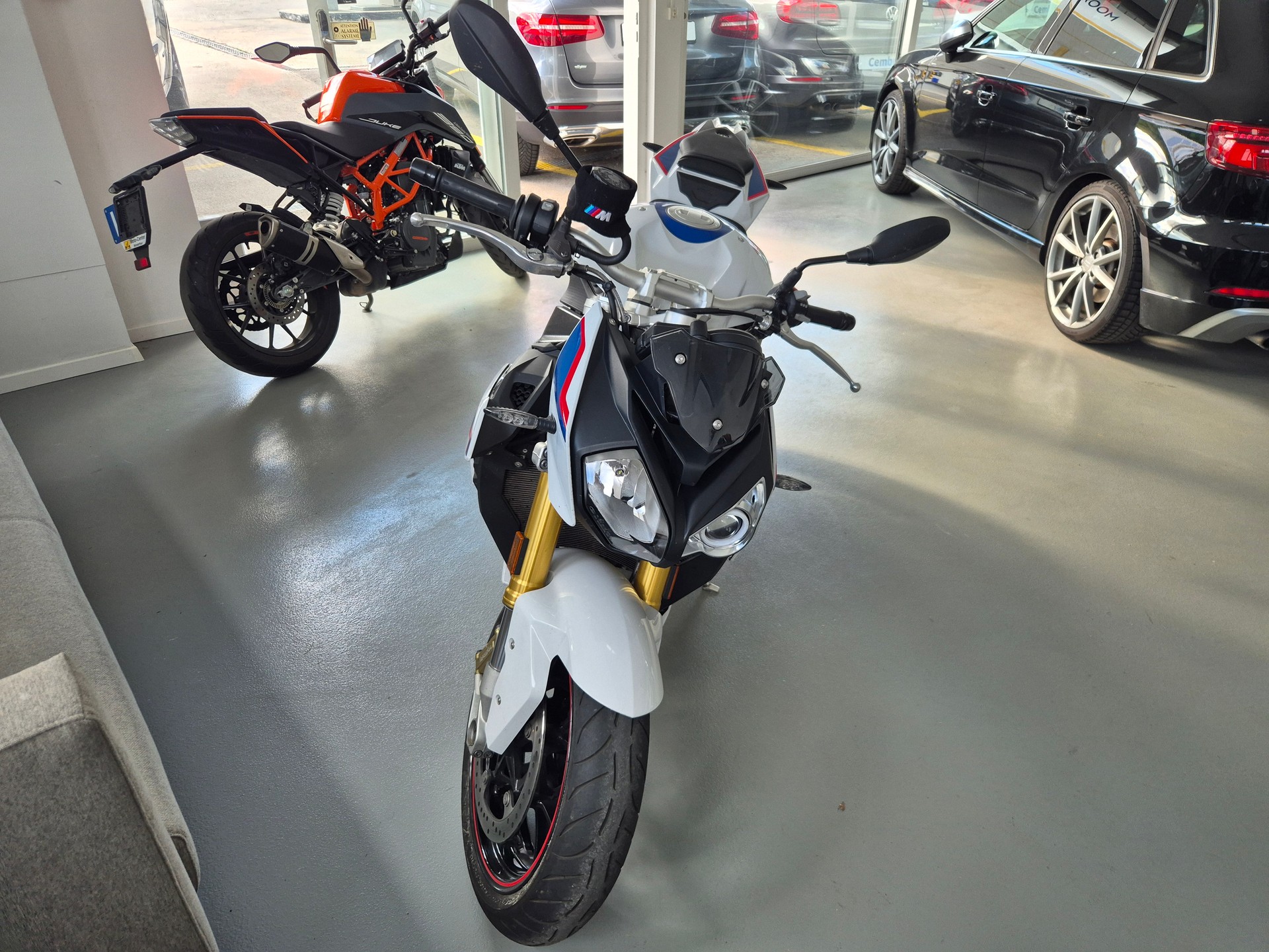 BMW S 1000 R ABS-image-1