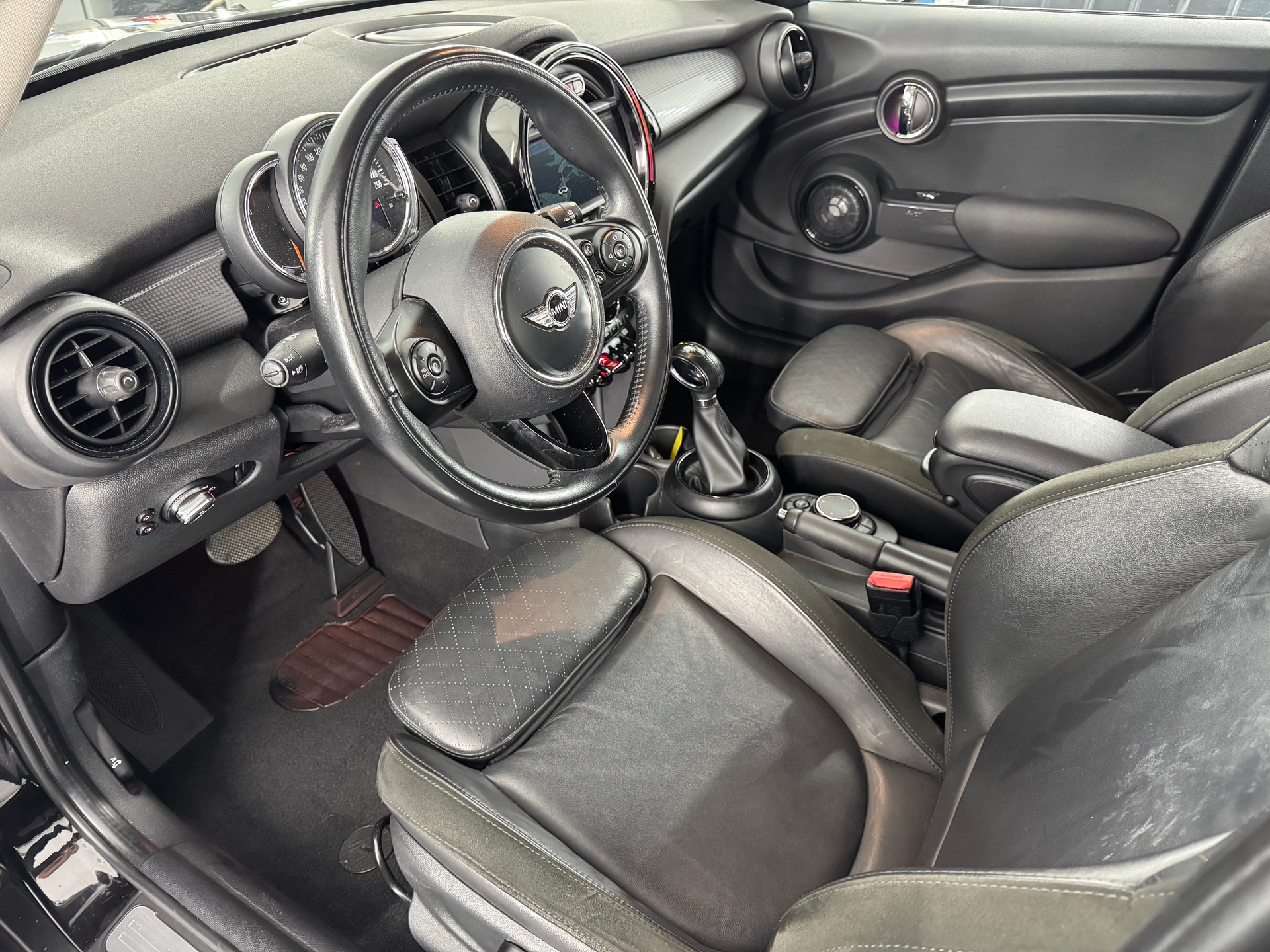MINI Cooper Steptronic-image-9