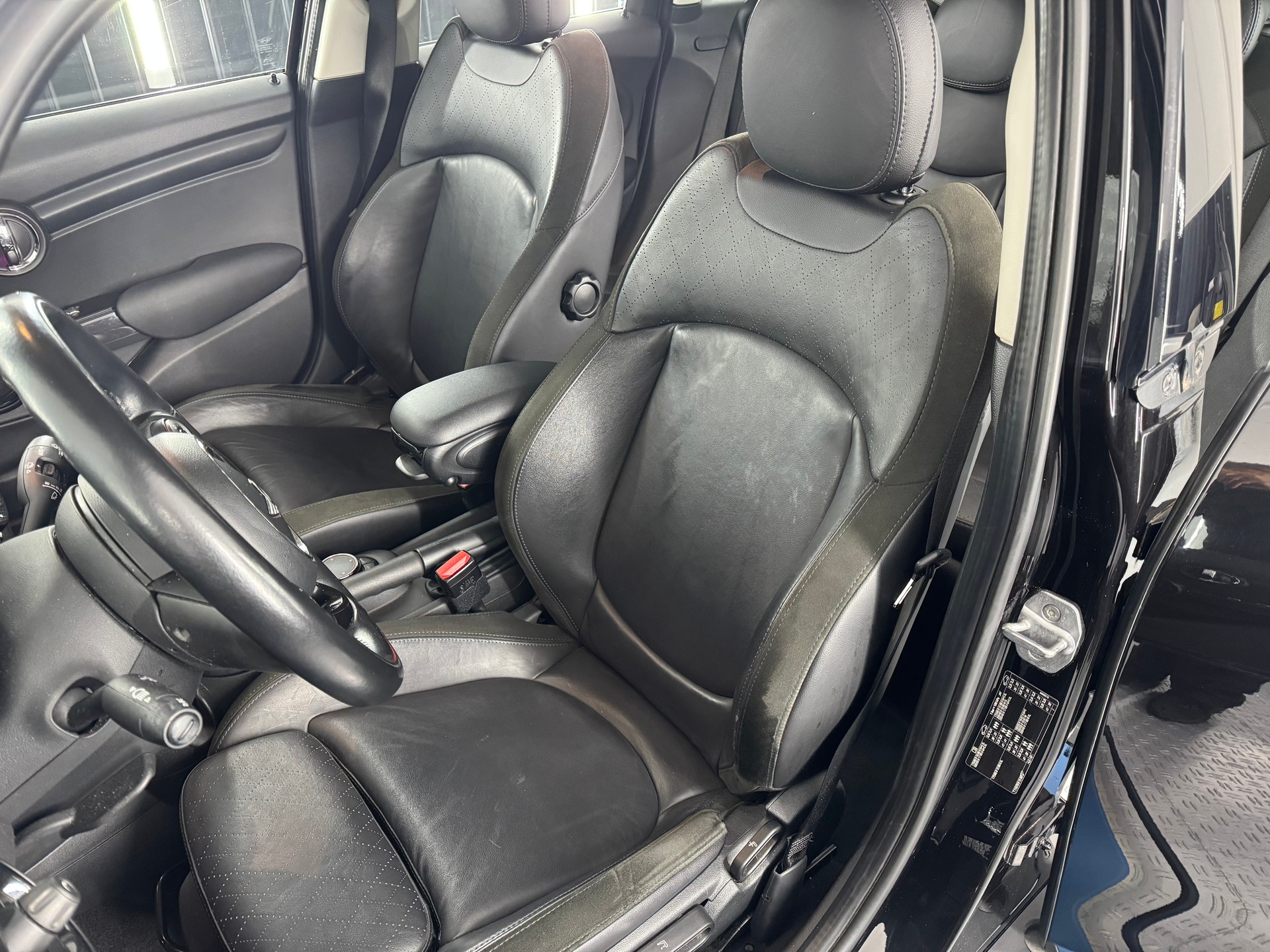 MINI Cooper Steptronic-image-10