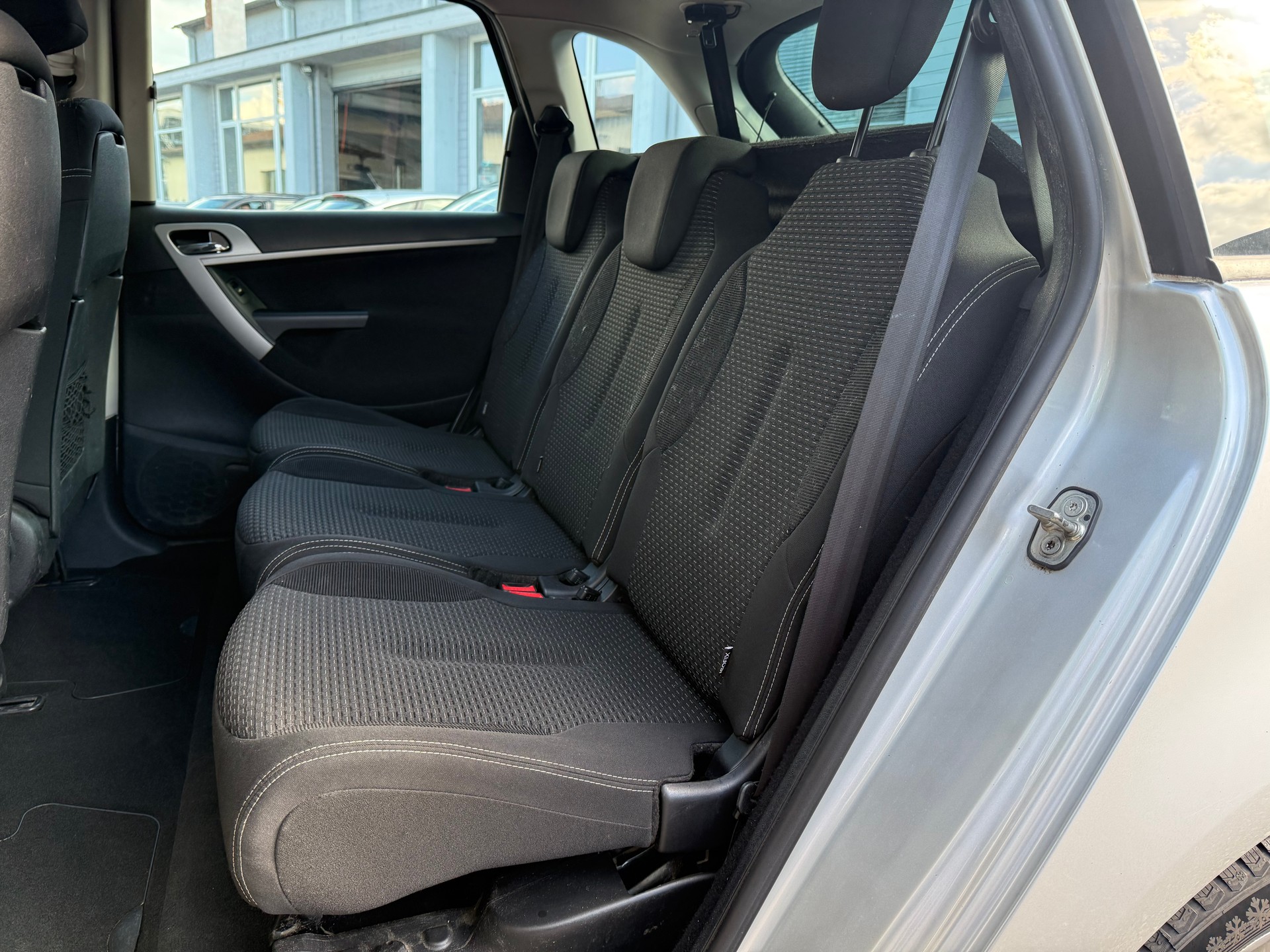 CITROEN C4 Picasso 1.6 HDI 16V Dynamique BMP6-image-9