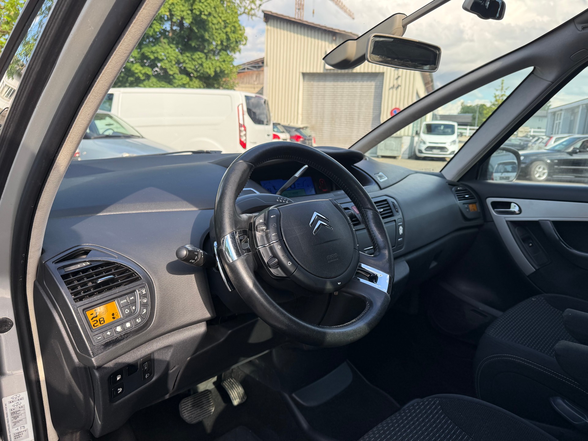 CITROEN C4 Picasso 1.6 HDI 16V Dynamique BMP6-image-5