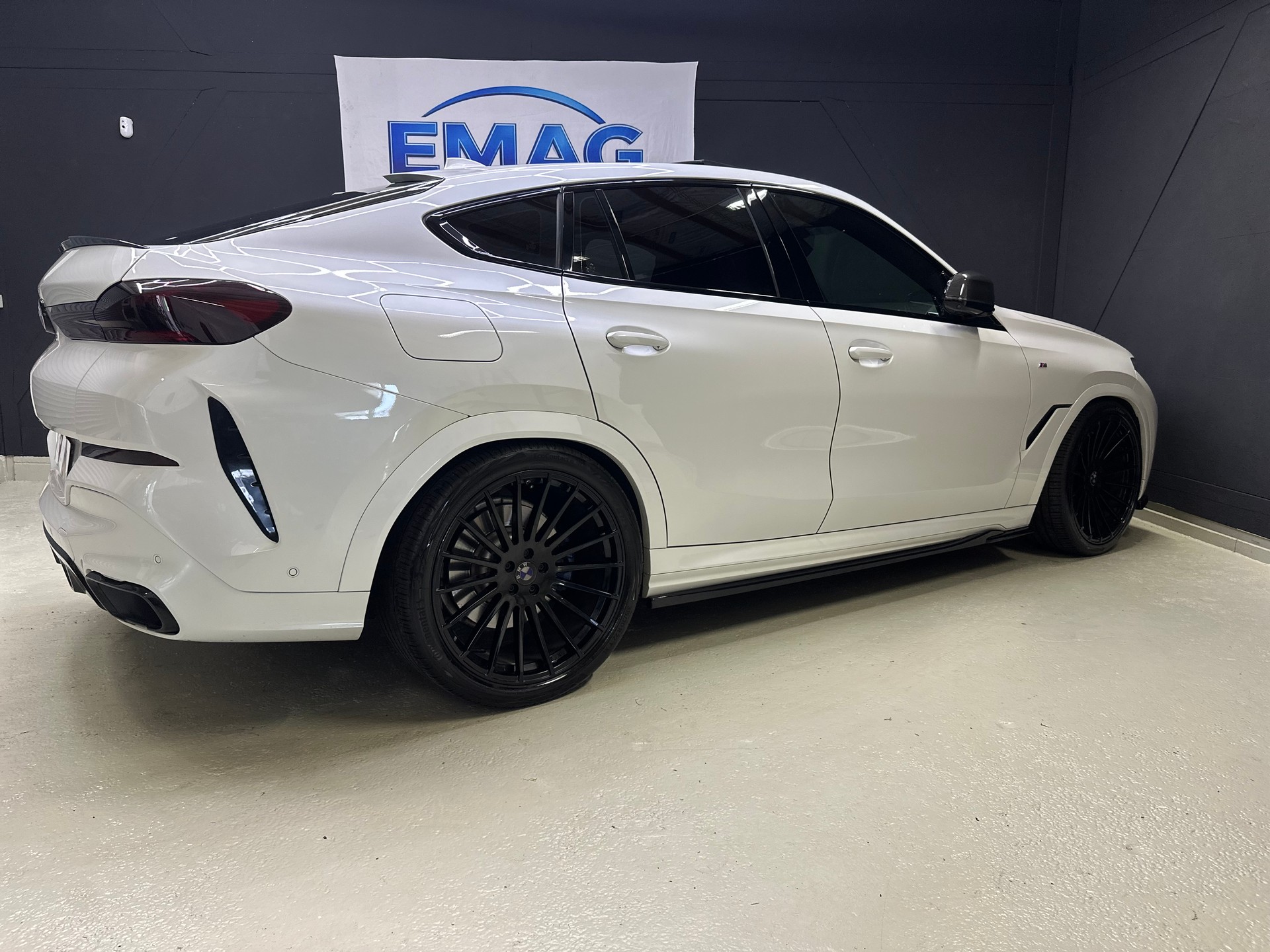 BMW X6 xDrive 48V 40d Steptronic M Sport-image-5