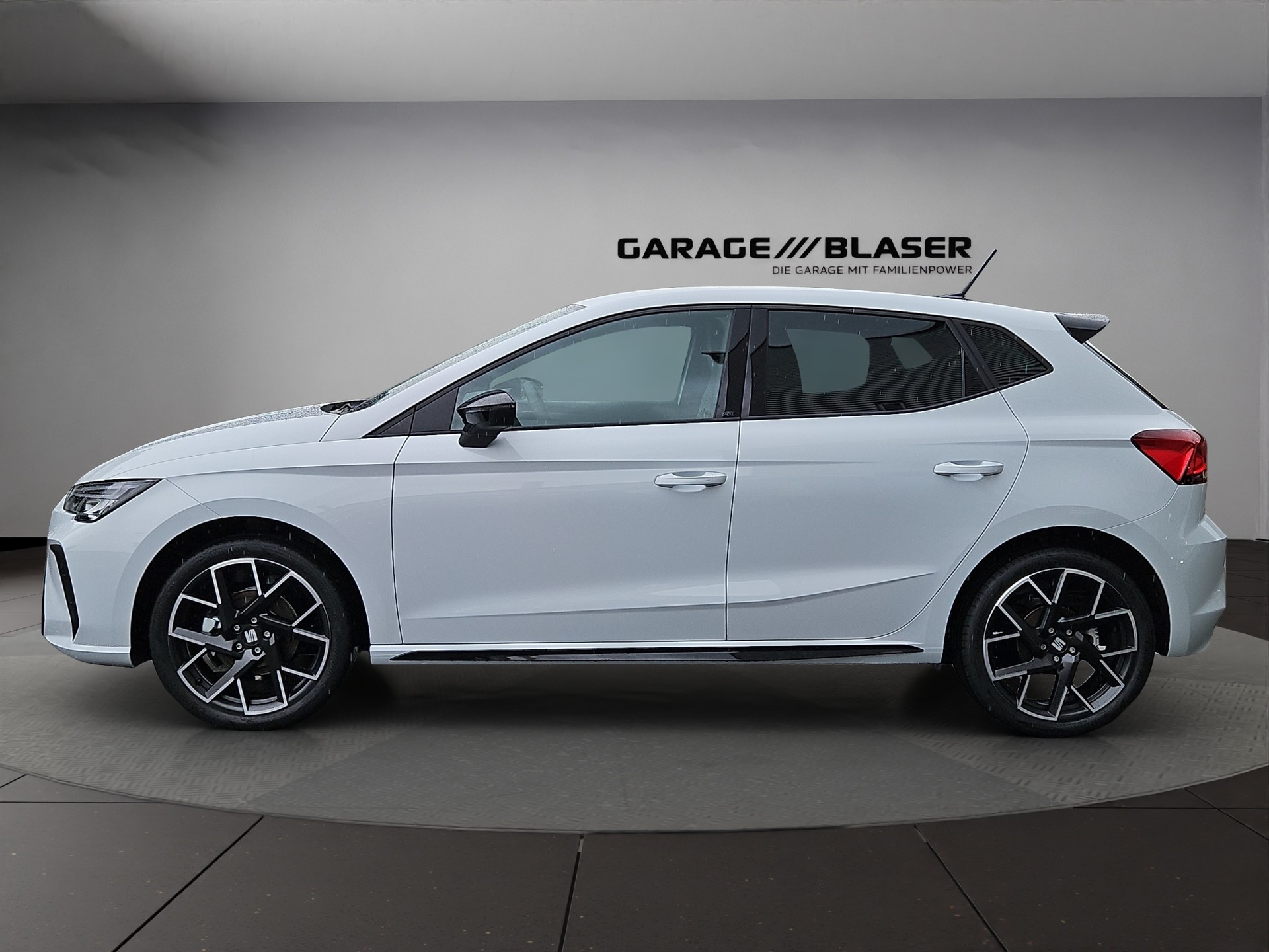 SEAT Ibiza 1.0 EcoTSI Move FR DSG-showroom-element-1