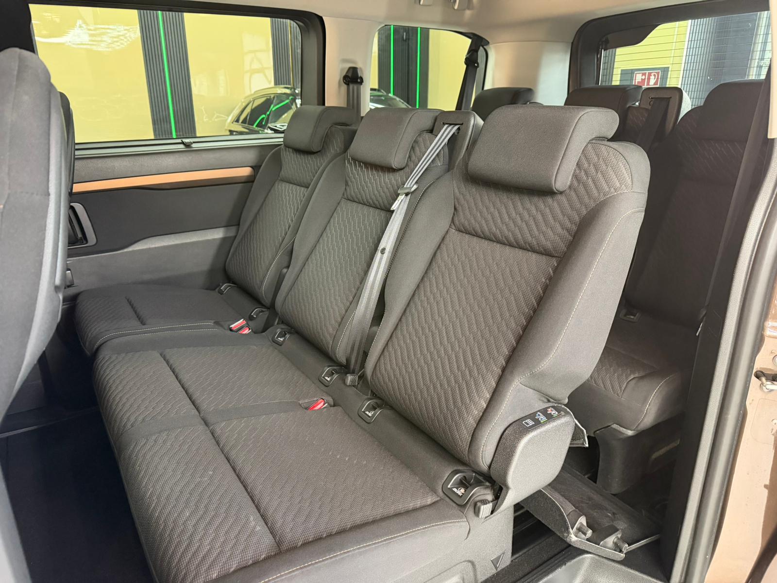 TOYOTA Proace Verso 2.0 D-4D Family L1 Automatic-image-15