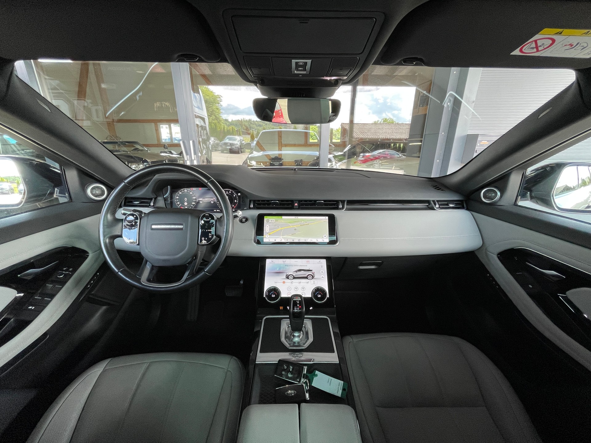 LAND ROVER Range Rover Evoque P 200 MHEV AT9-image-7