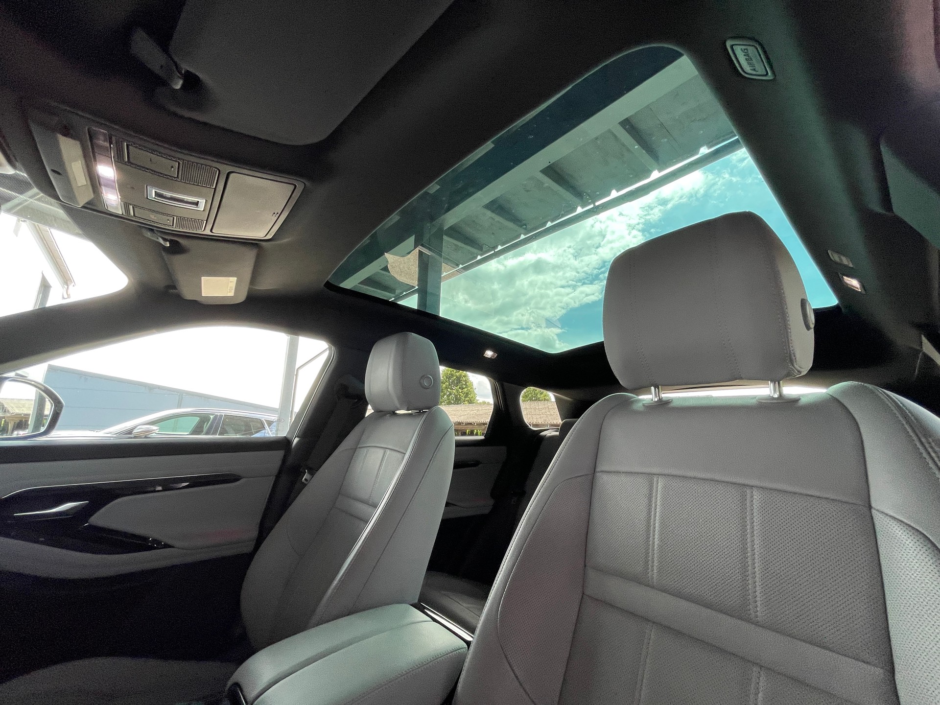 LAND ROVER Range Rover Evoque P 200 MHEV AT9-image-12