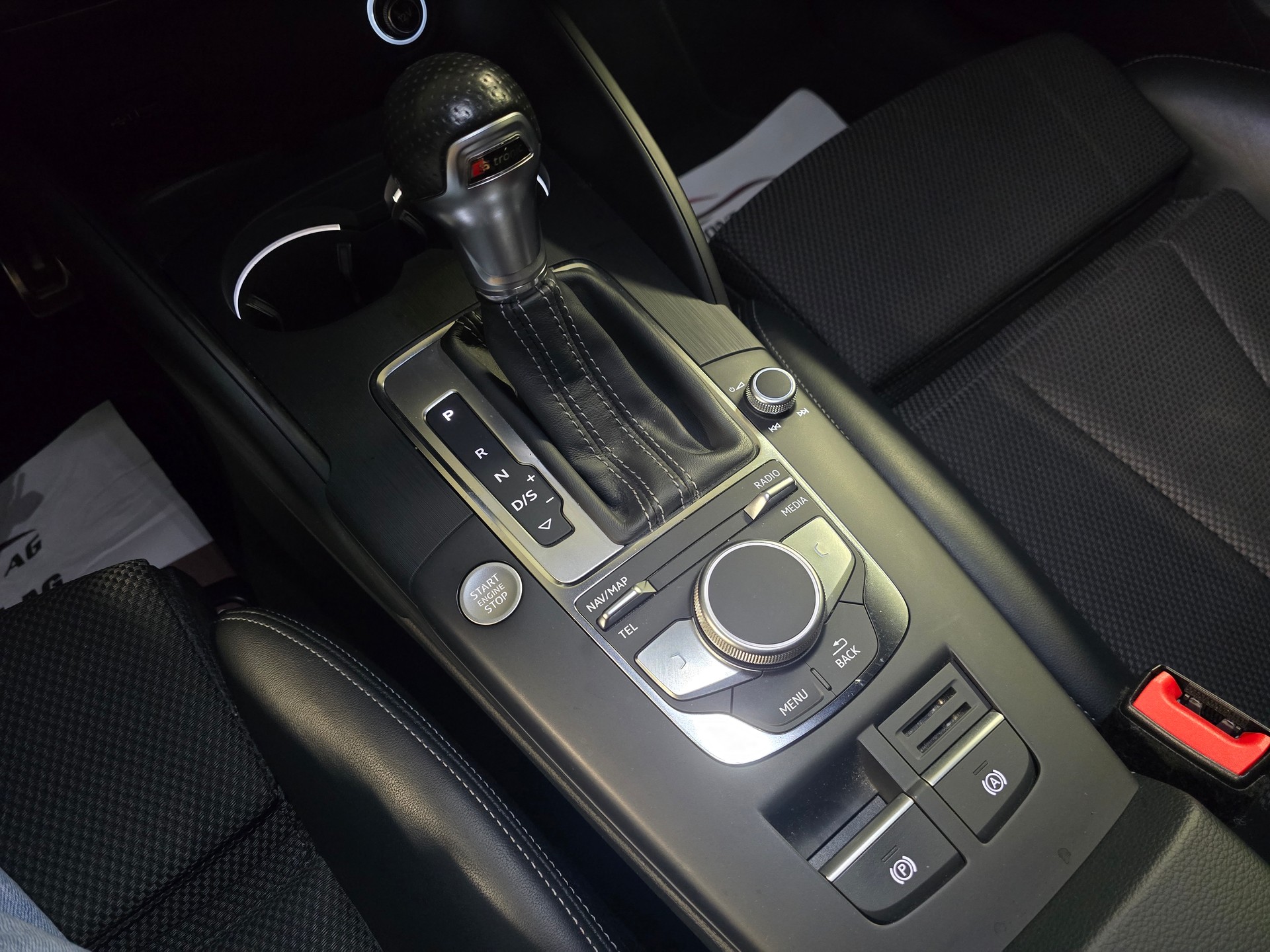 AUDI A3 Sportback 35 TDI Sport S-tronic-image-15