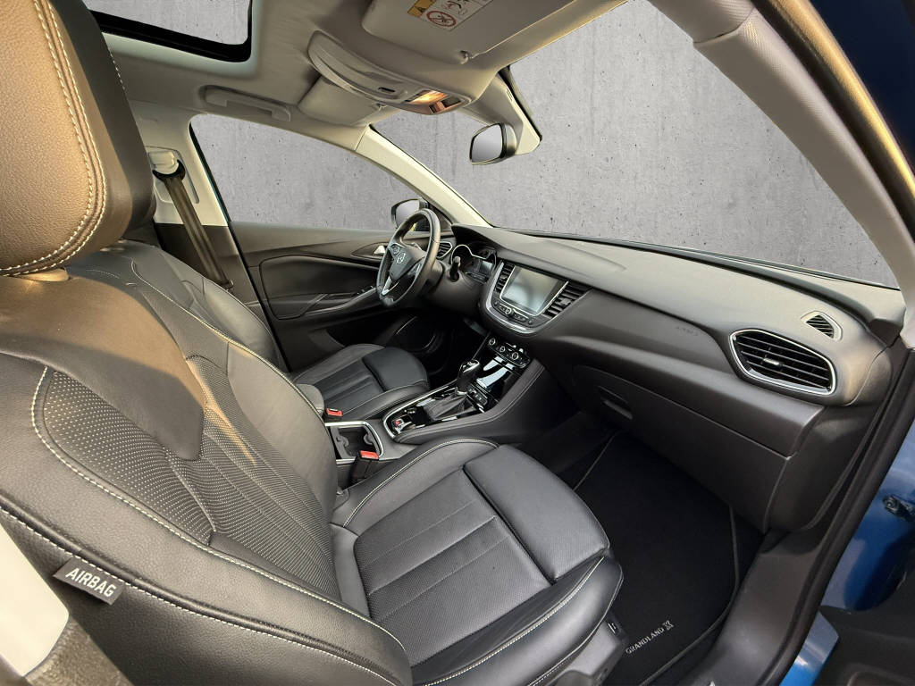 OPEL Grandland X 1.6 T Ultimate-image-10