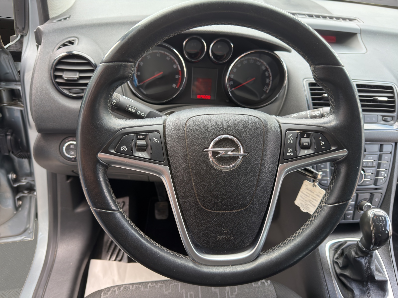 OPEL Meriva 1.4 Turbo Enjoy-image-9