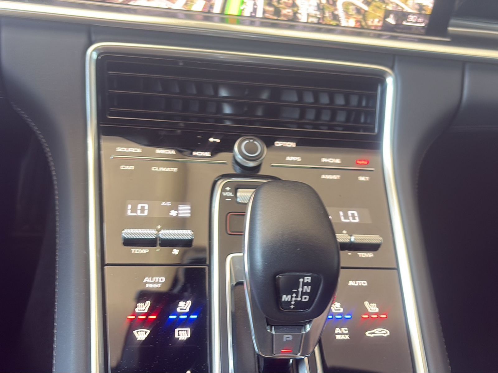 PORSCHE Panamera GTS Sport Turismo PDK-image-9