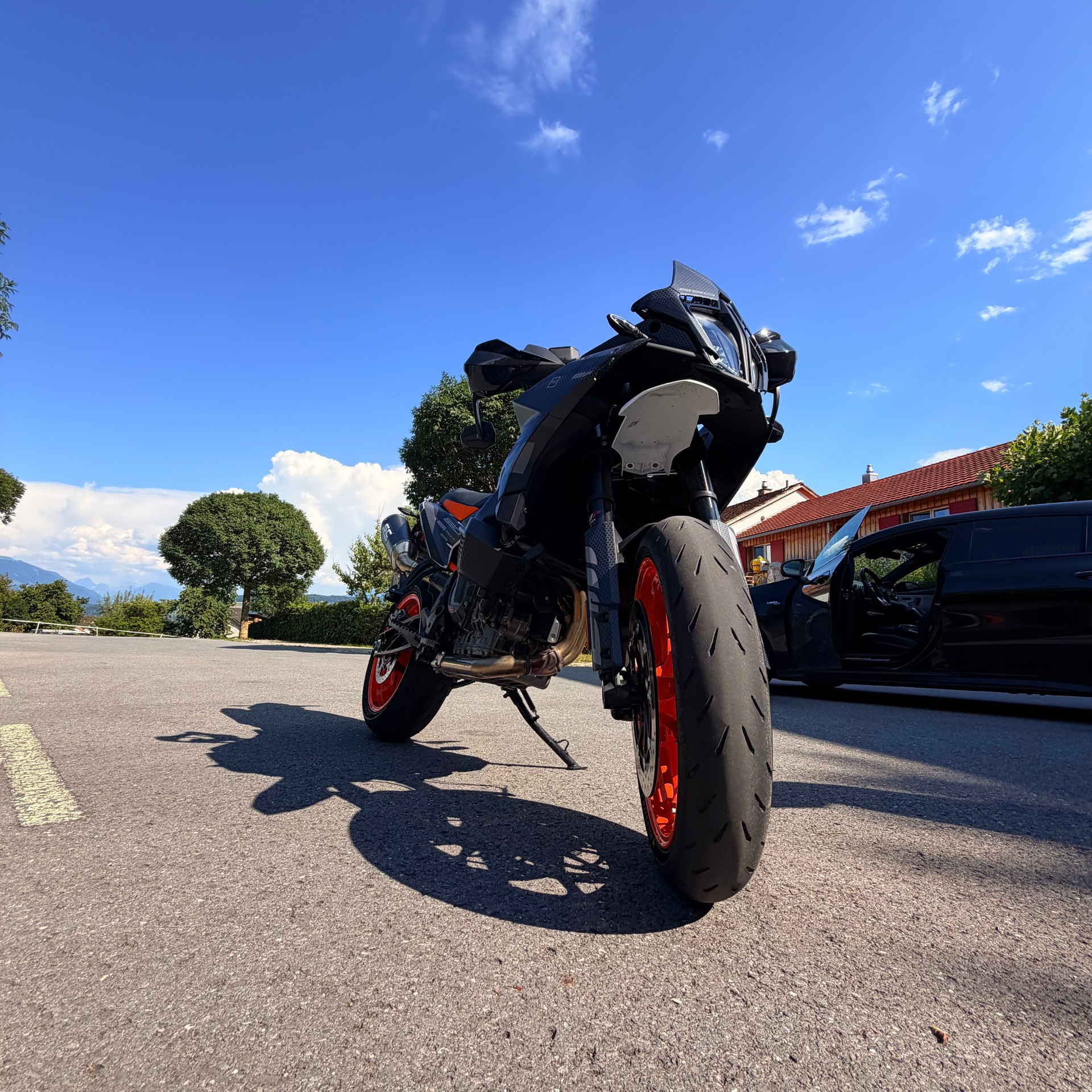 KTM 890 SMT-image-1