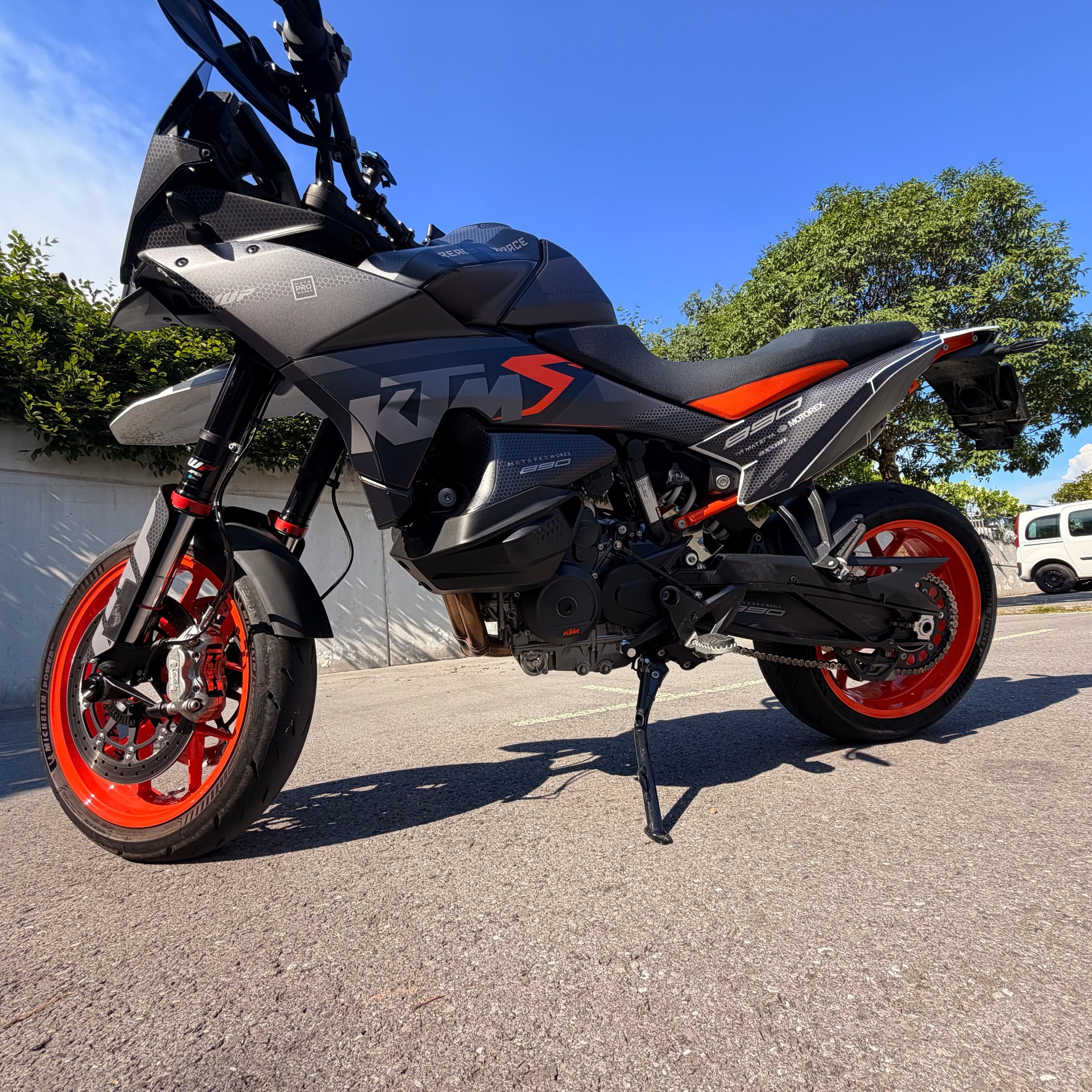 KTM 890 SMT-image-0