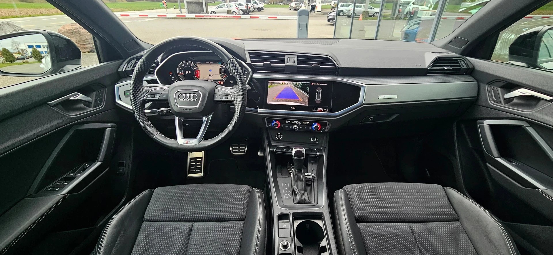 AUDI Q3 Sportback 35 TFSI S line Attraction S-tronic-image-8