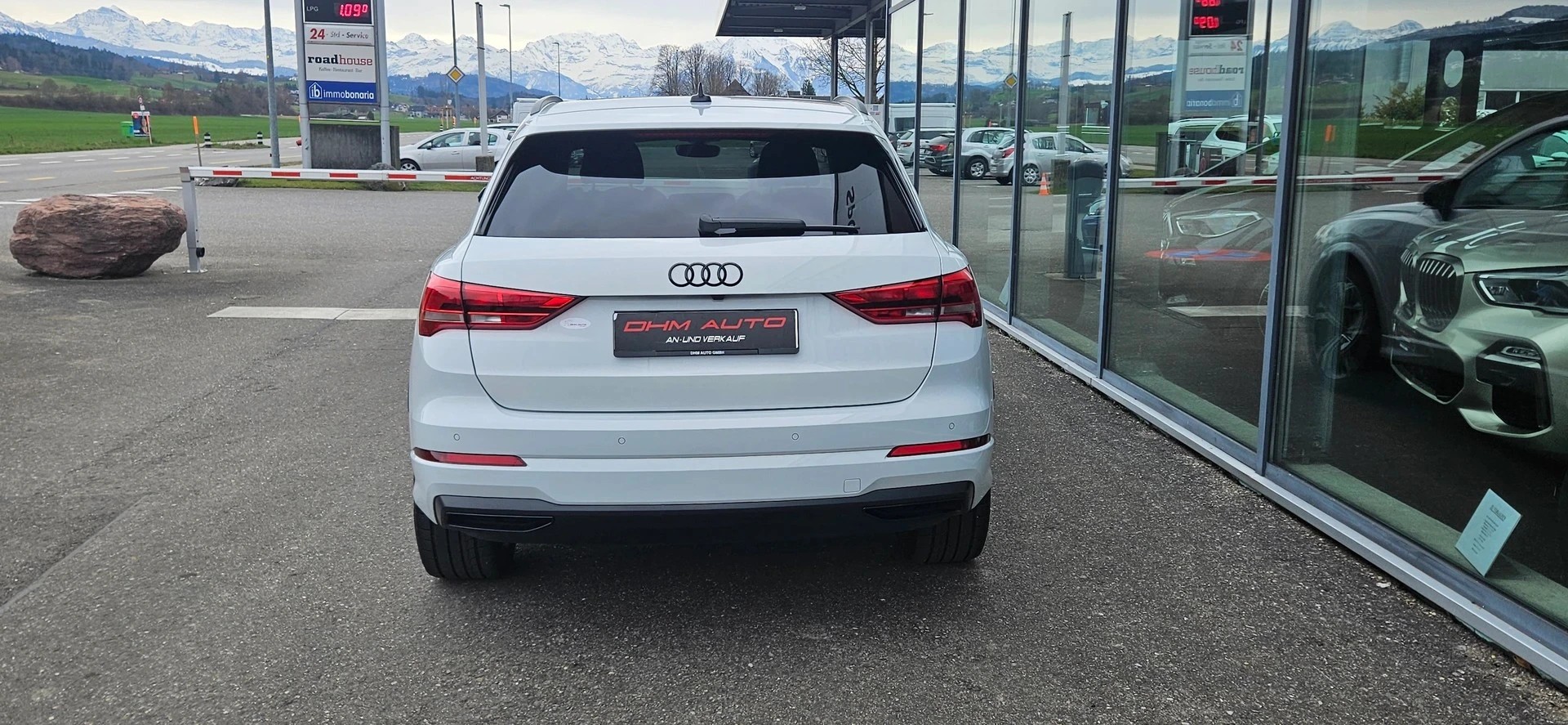 AUDI Q3 Sportback 35 TFSI S line Attraction S-tronic-image-4