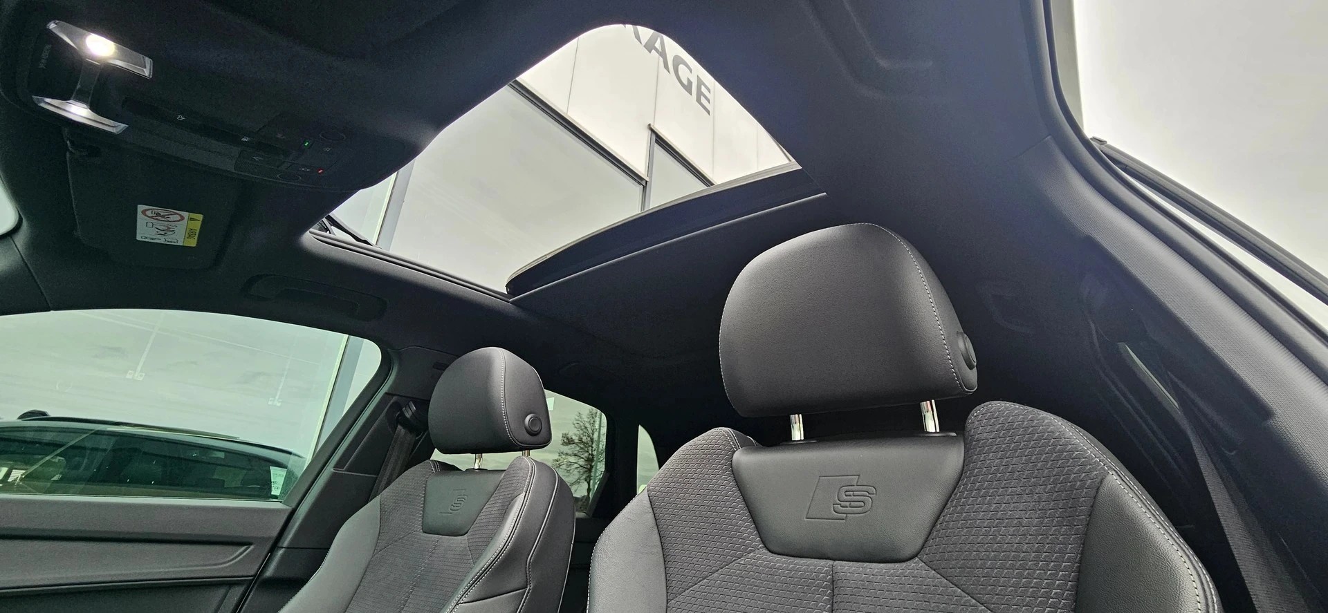 AUDI Q3 Sportback 35 TFSI S line Attraction S-tronic-image-13
