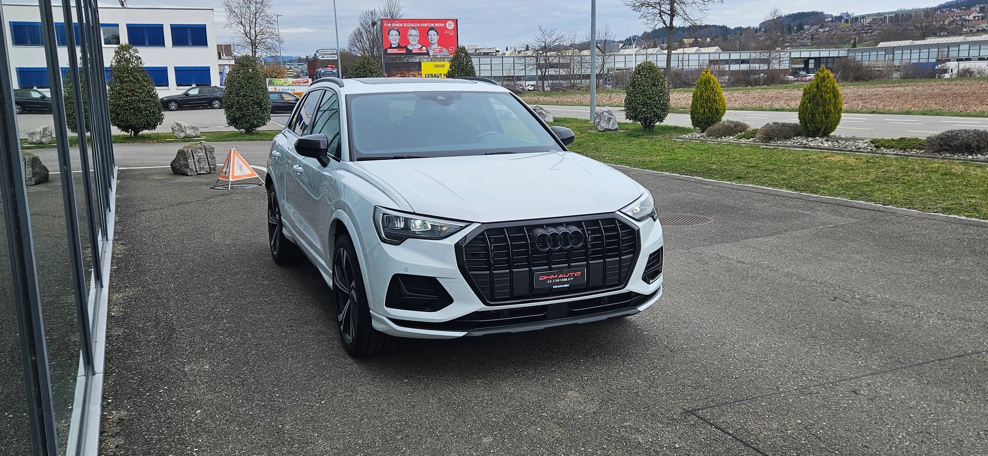 AUDI Q3 Sportback 35 TFSI S line Attraction S-tronic-image-2