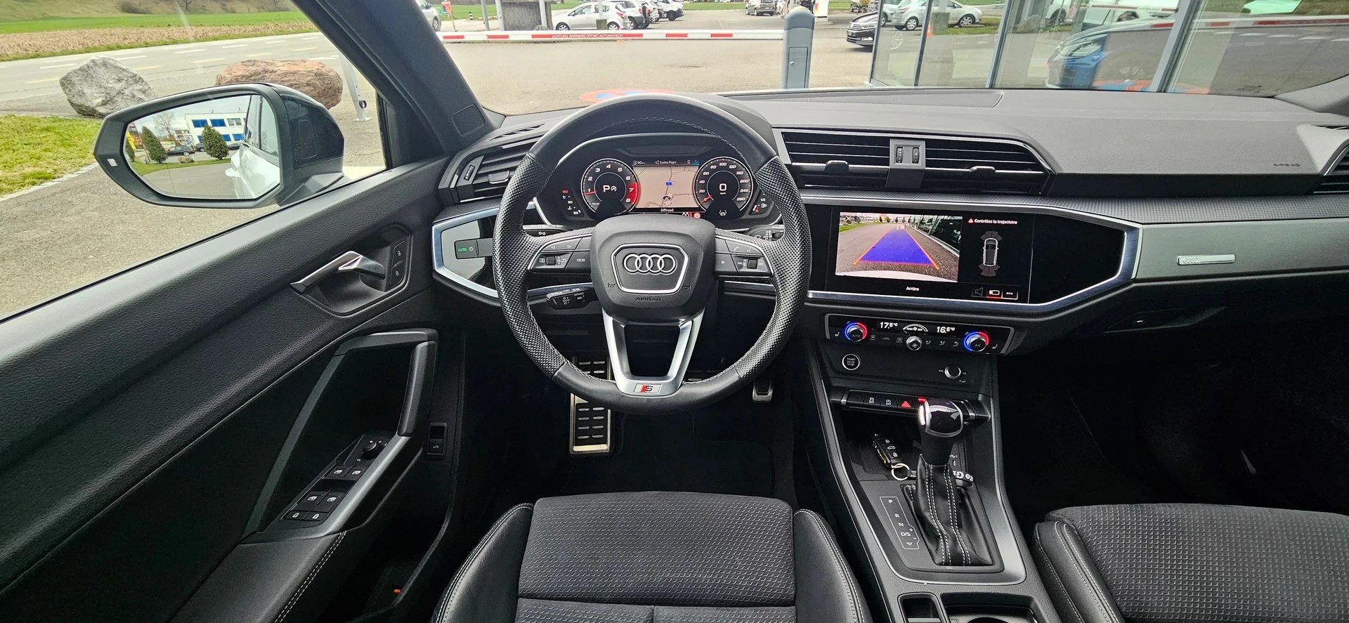 AUDI Q3 Sportback 35 TFSI S line Attraction S-tronic-image-9