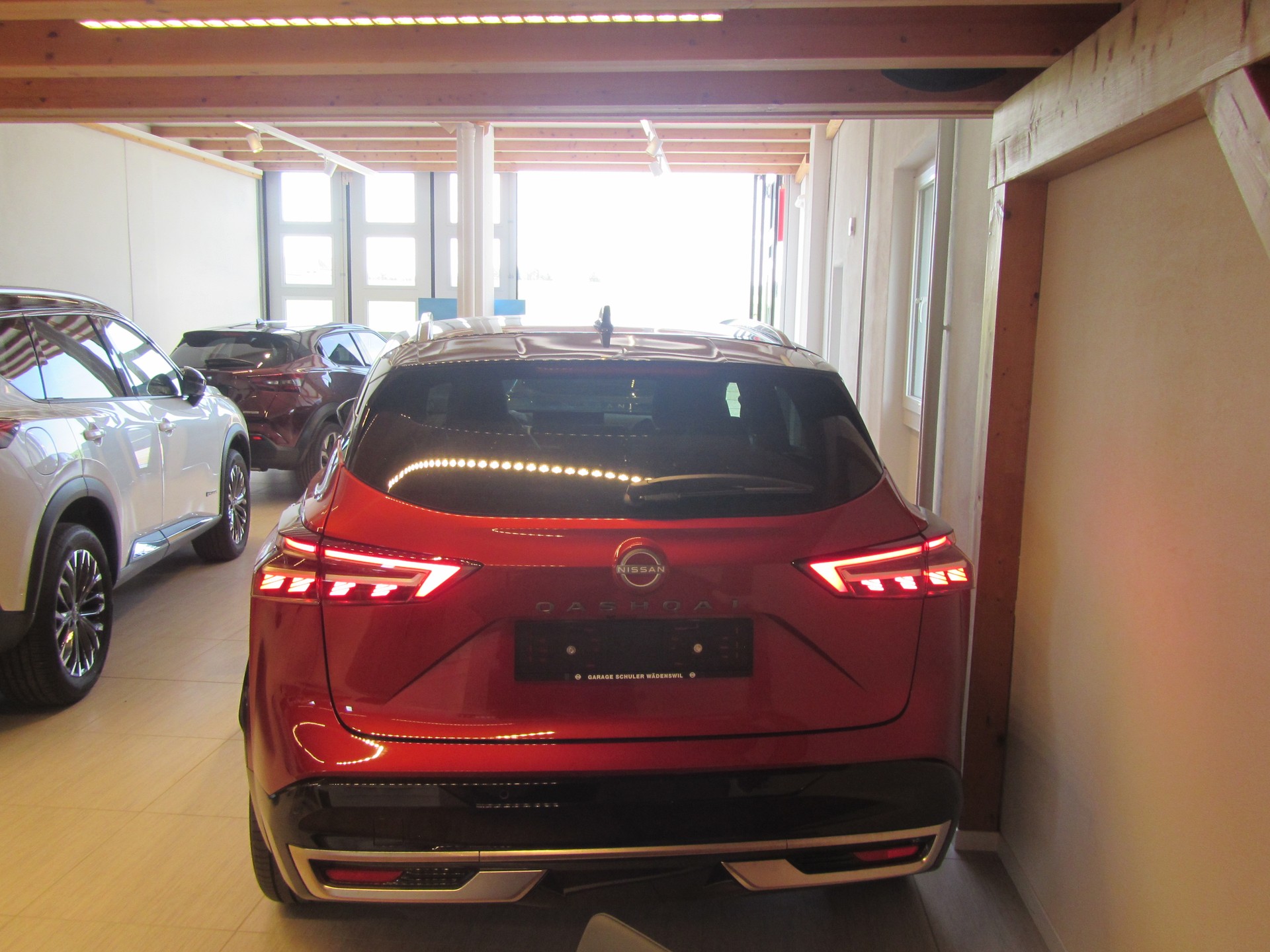 NISSAN Qashqai 1.3 DIG-T MHEV Tekna+ Xtronic 4x4-image-2
