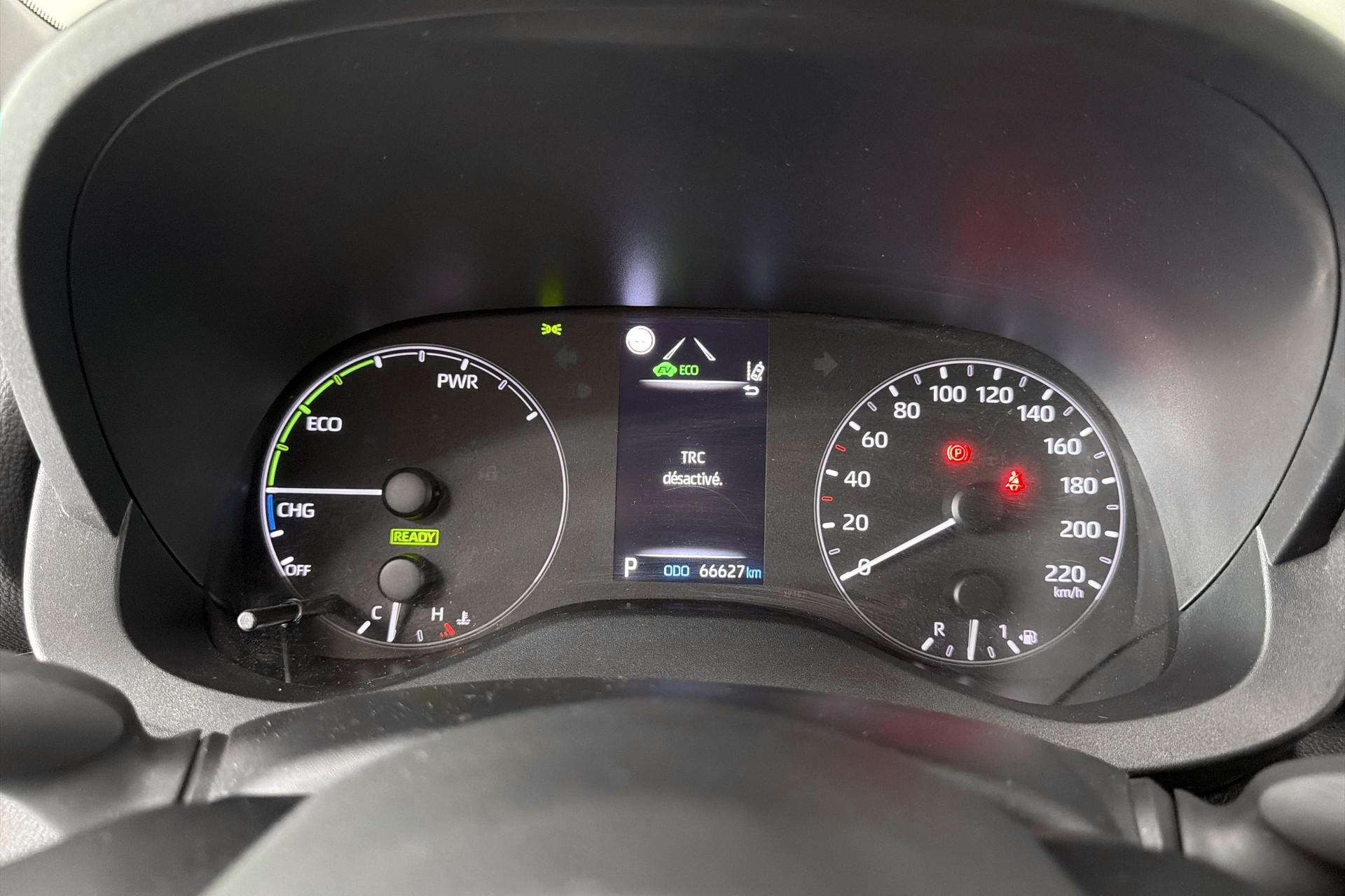 TOYOTA Yaris 1.5 Comfort e-CVT-image-10