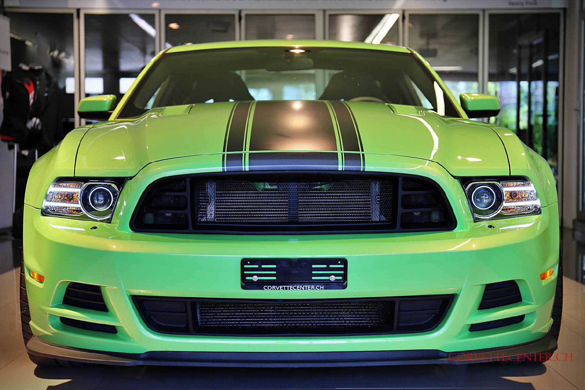 FORD Mustang 302 BOSS Coupé 5.0 V8-showroom-element-2