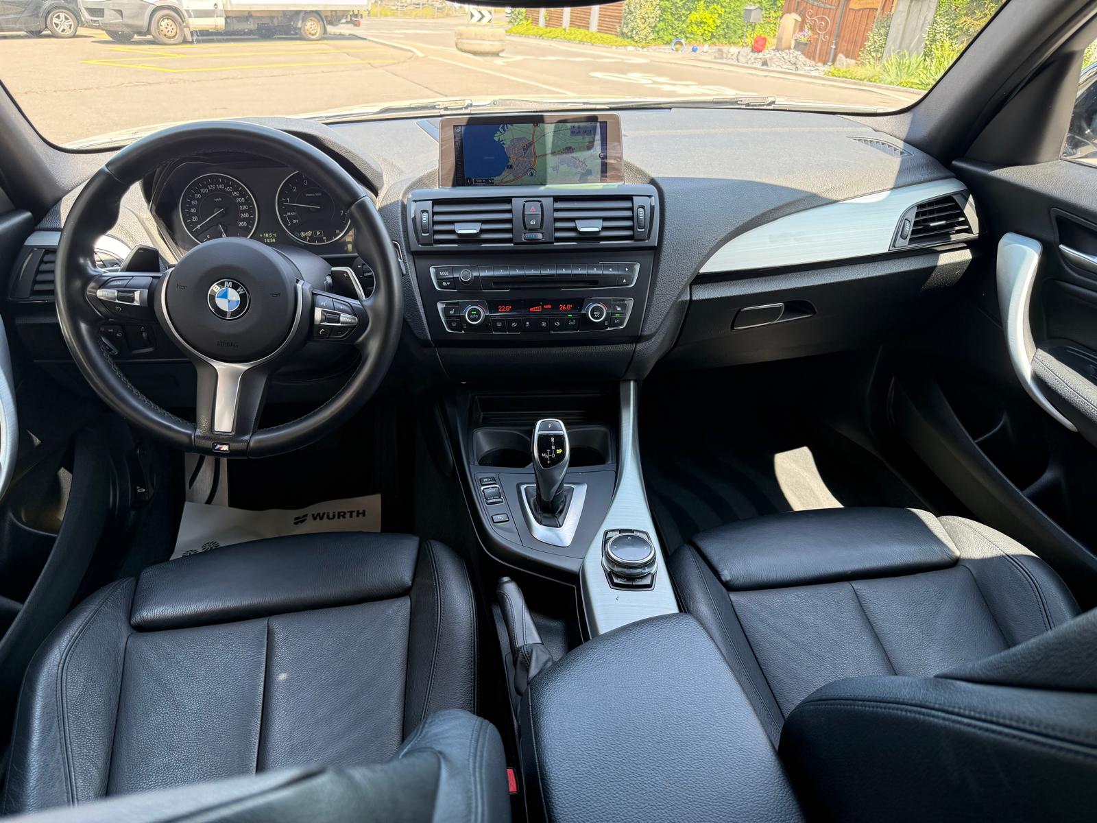 BMW M135i xDrive Steptronic-image-6