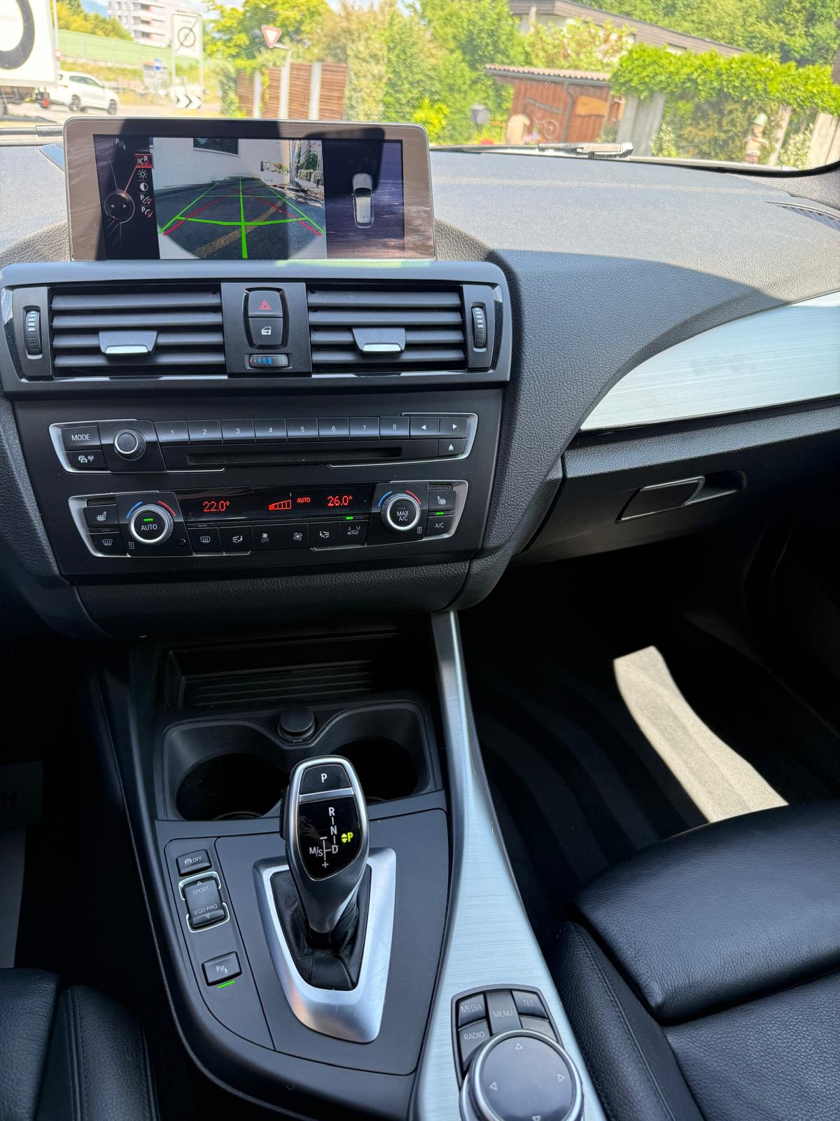 BMW M135i xDrive Steptronic-image-9