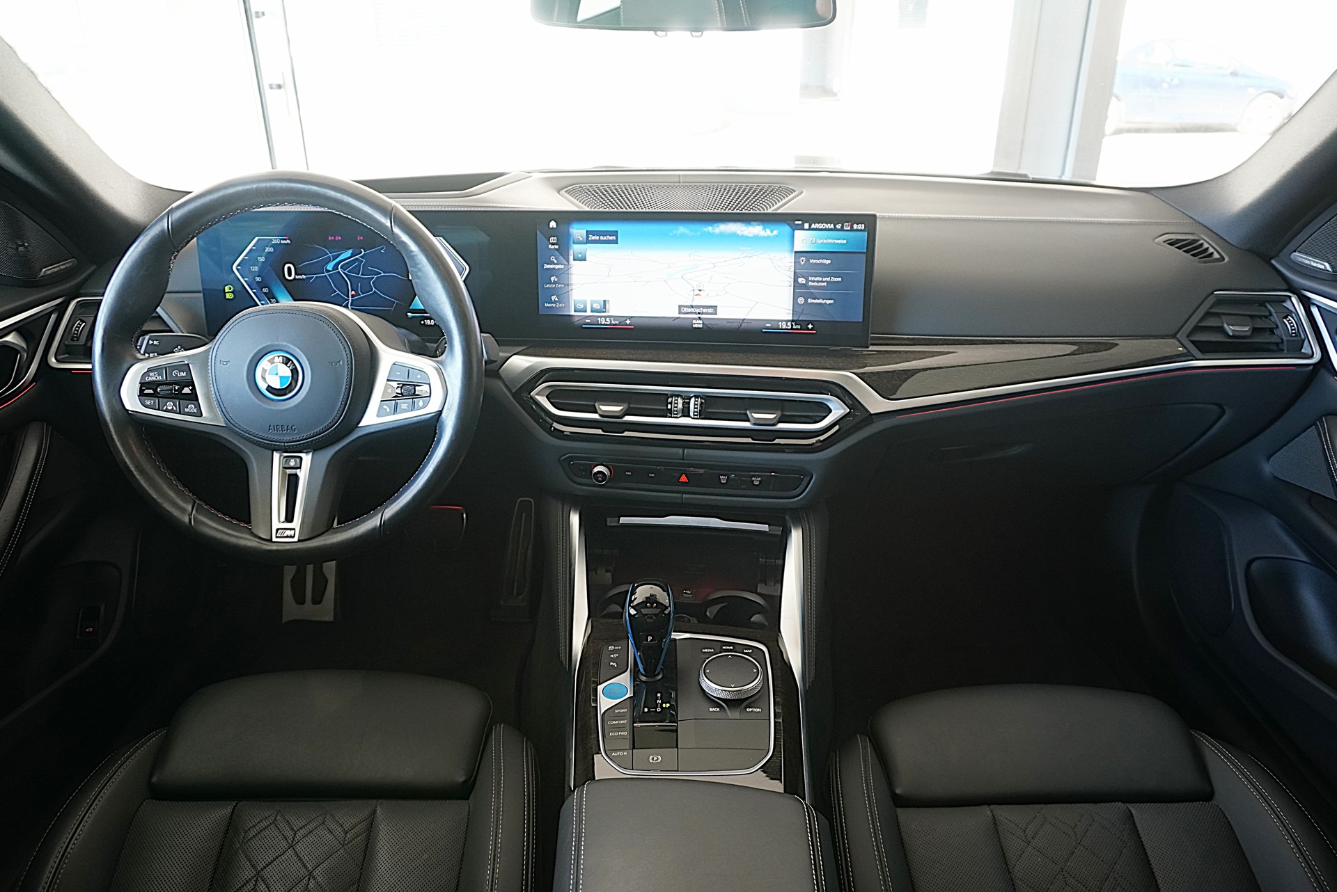 BMW i4 M50 M Sport Pro-image-11