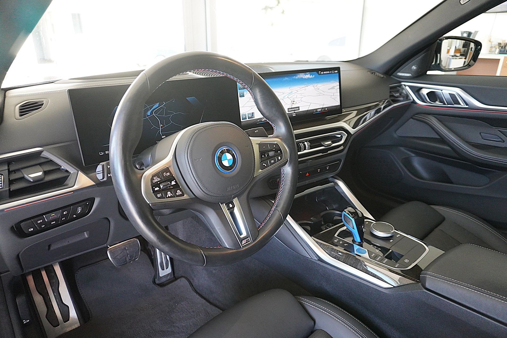 BMW i4 M50 M Sport Pro-image-9