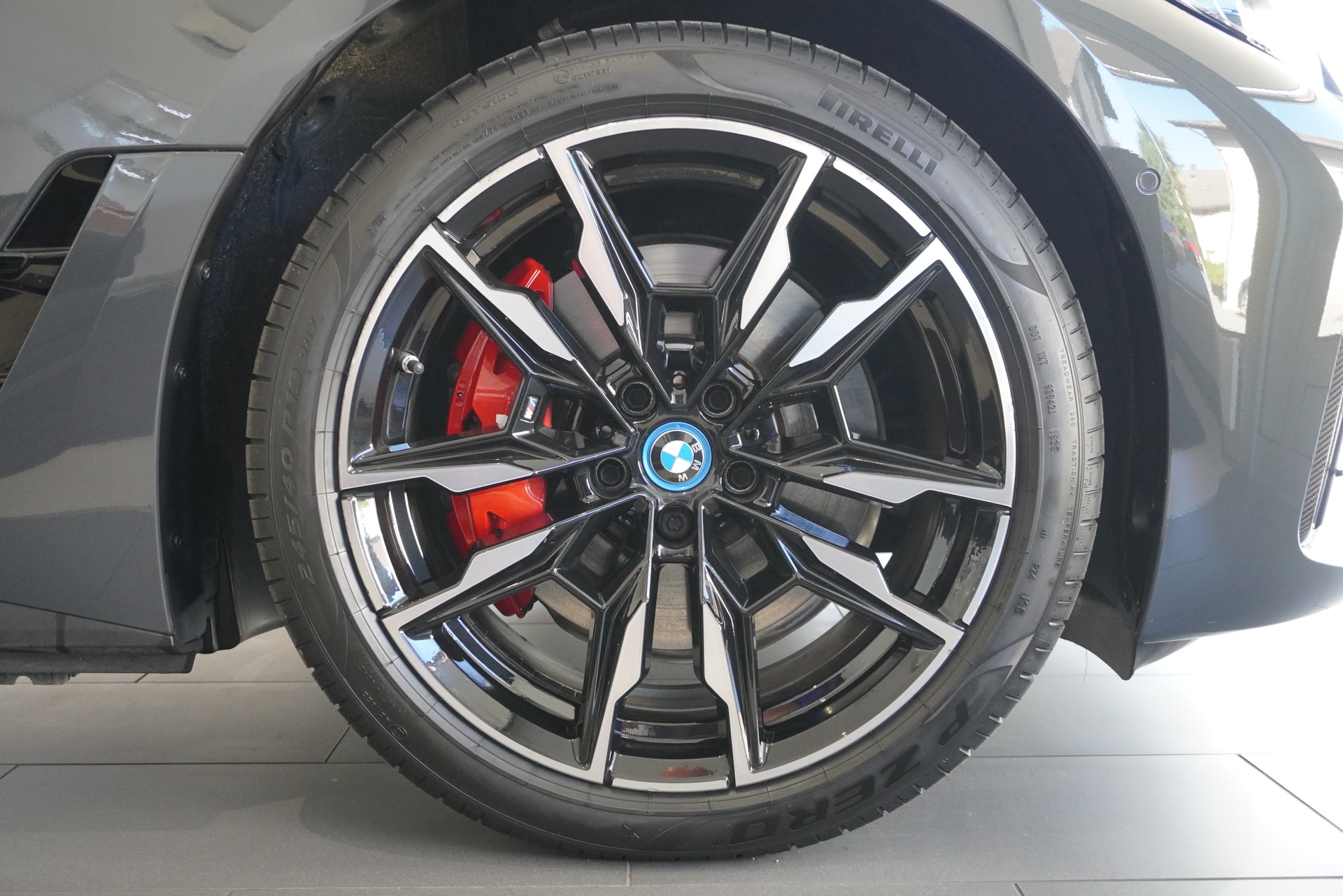 BMW i4 M50 M Sport Pro-image-8