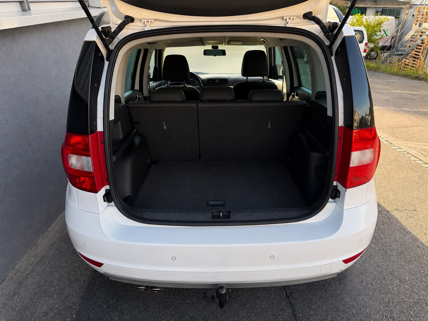 SKODA Yeti 1.4 TSI Active Outdoor 4x4 DSG-image-5