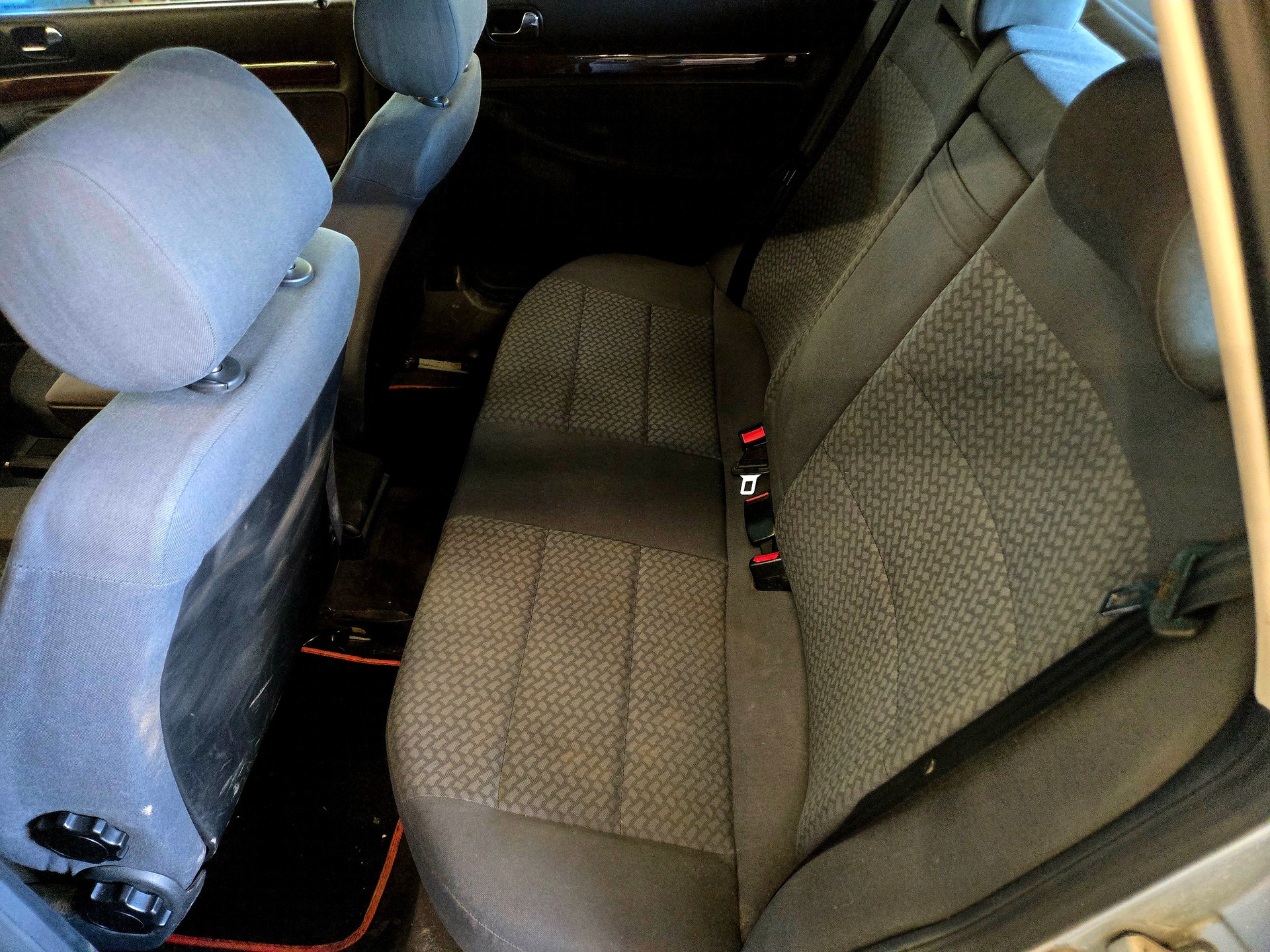 AUDI A4 Avant 1.9 TDI-image-11