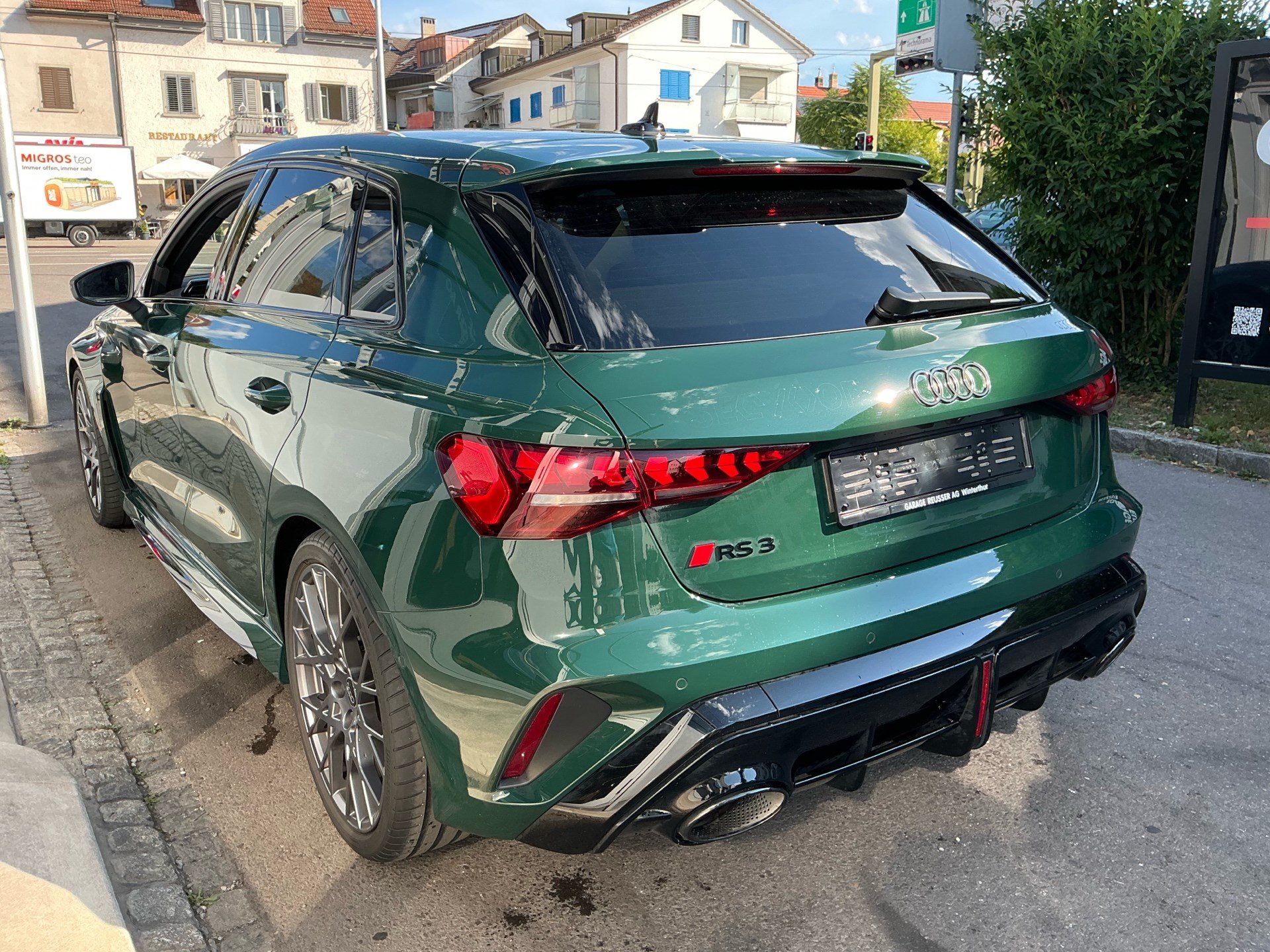AUDI RS3 SPORTBACK 2.5 400 PS TFSI QUATTRO *** UNIKAT IN GOODWOOD GREEN ***-image-5