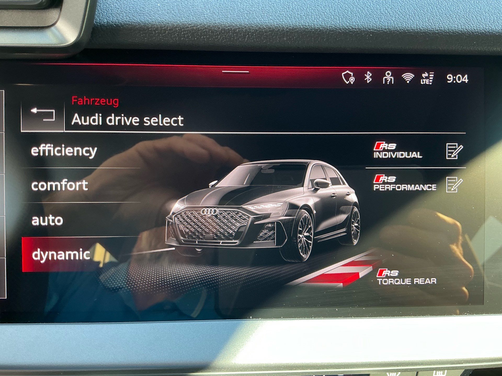 AUDI RS3 SPORTBACK 2.5 400 PS TFSI QUATTRO *** UNIKAT IN GOODWOOD GREEN ***-image-14