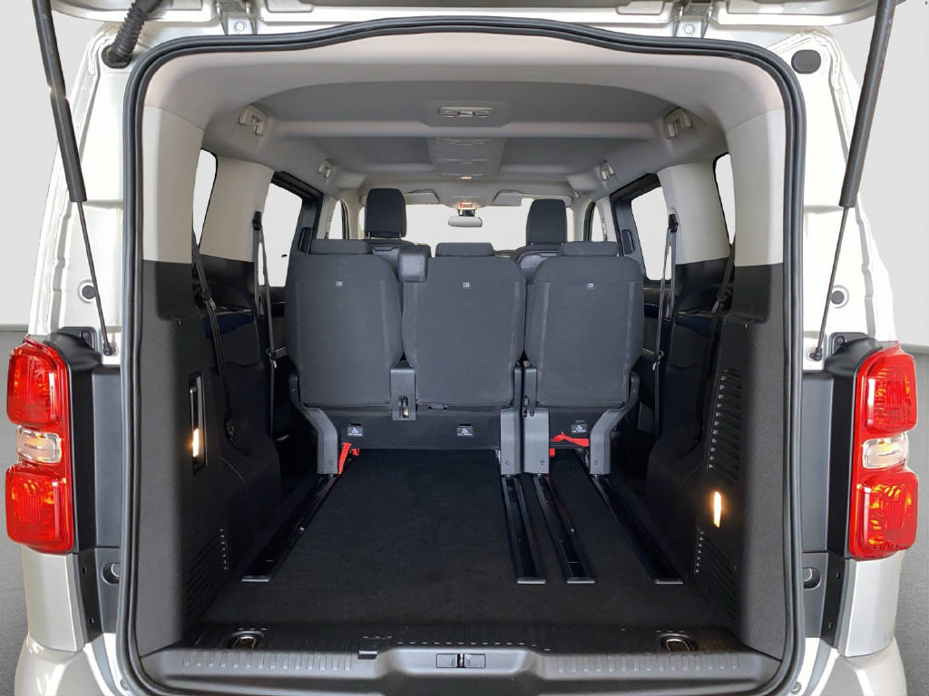 PEUGEOT Traveller Standard 2.0 BlueHDi 180 PS Active S/S-image-13