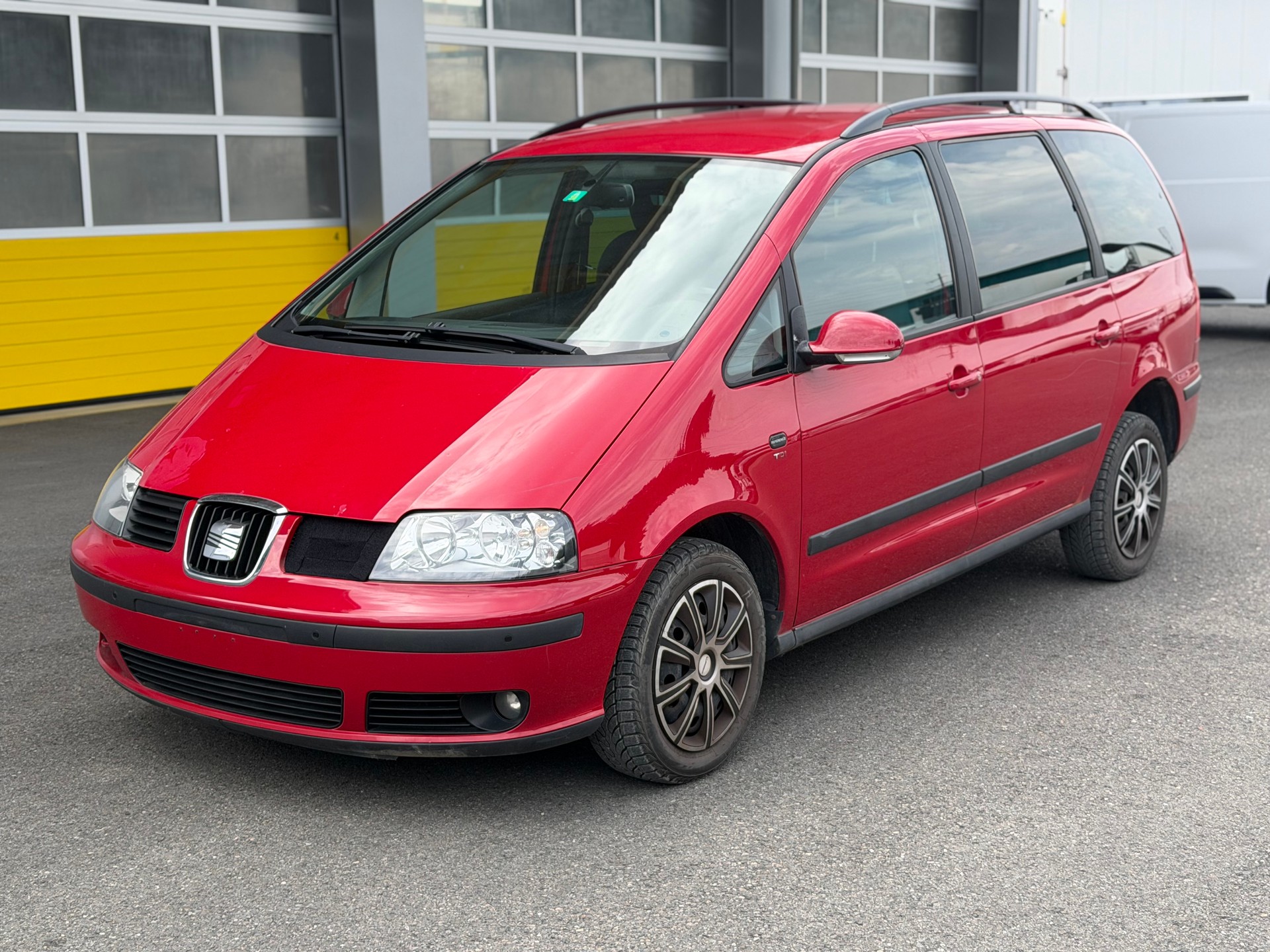 SEAT Alhambra 2.0 TDI Ecomotive-image-2