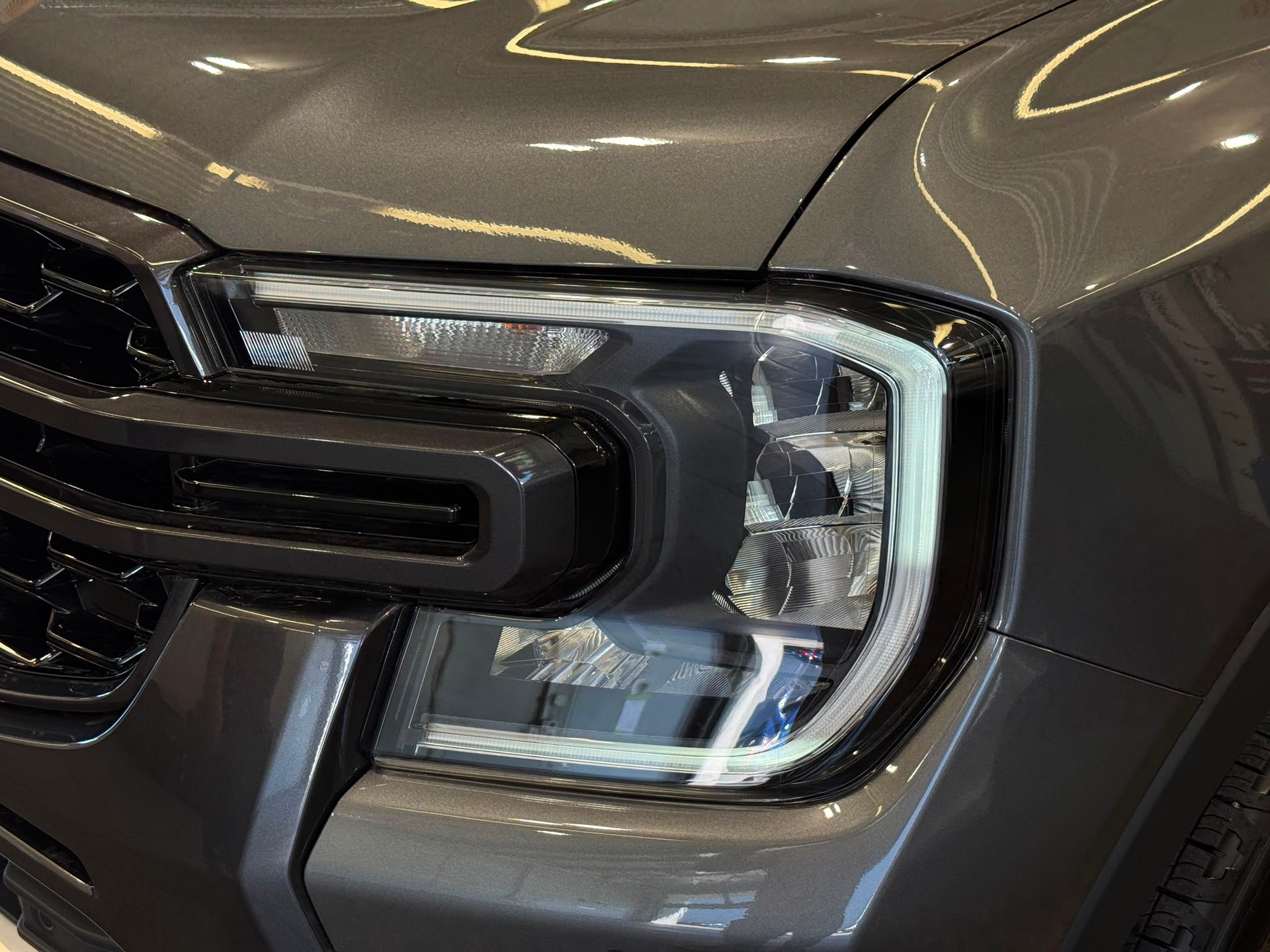 FORD Ranger Wildtrak 3.0 Eco Blue e-4WD My26 Automat-showroom-element-3