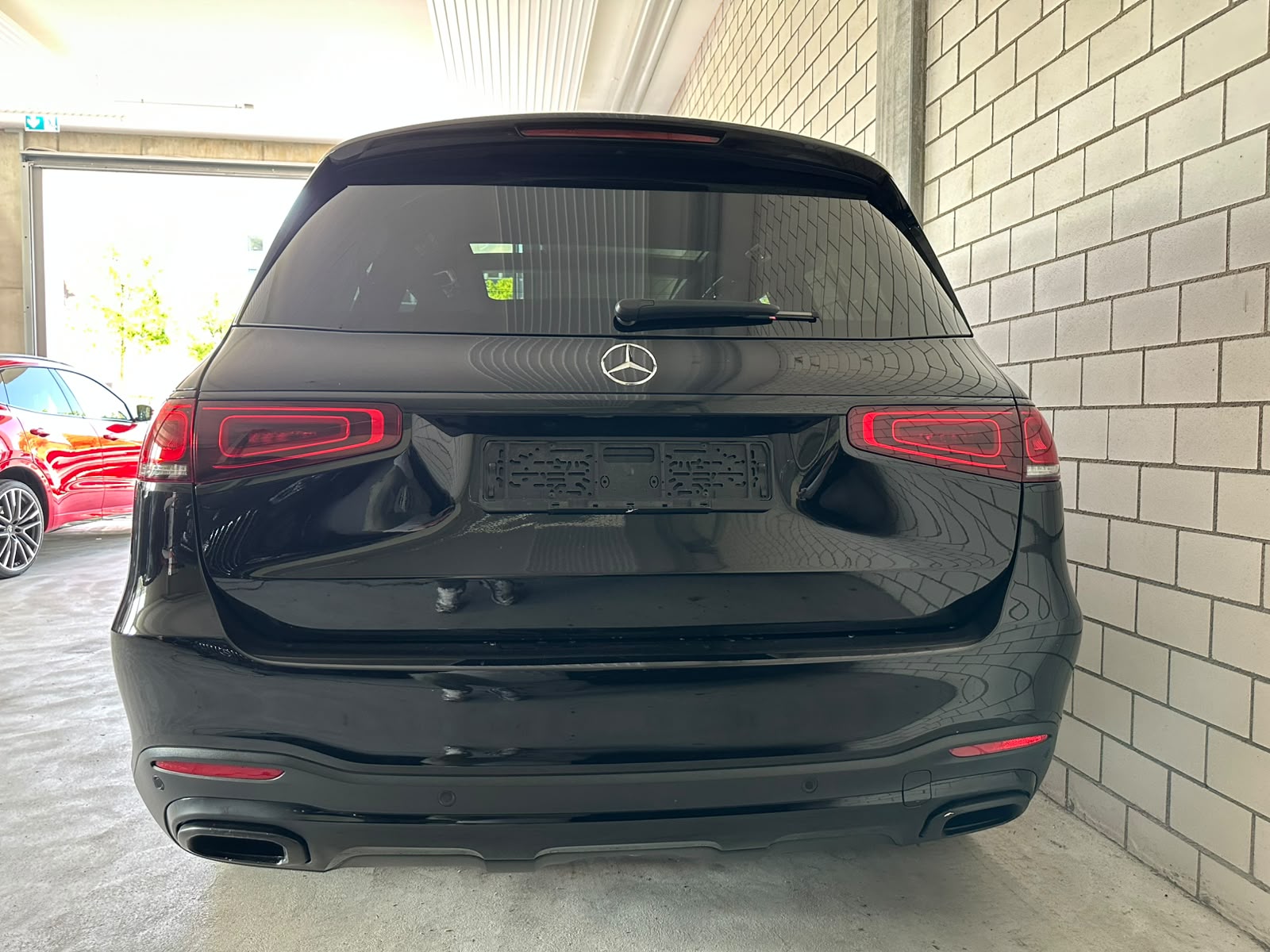 MERCEDES-BENZ GLS 580 4Matic 9G-Tronic-showroom-element-3