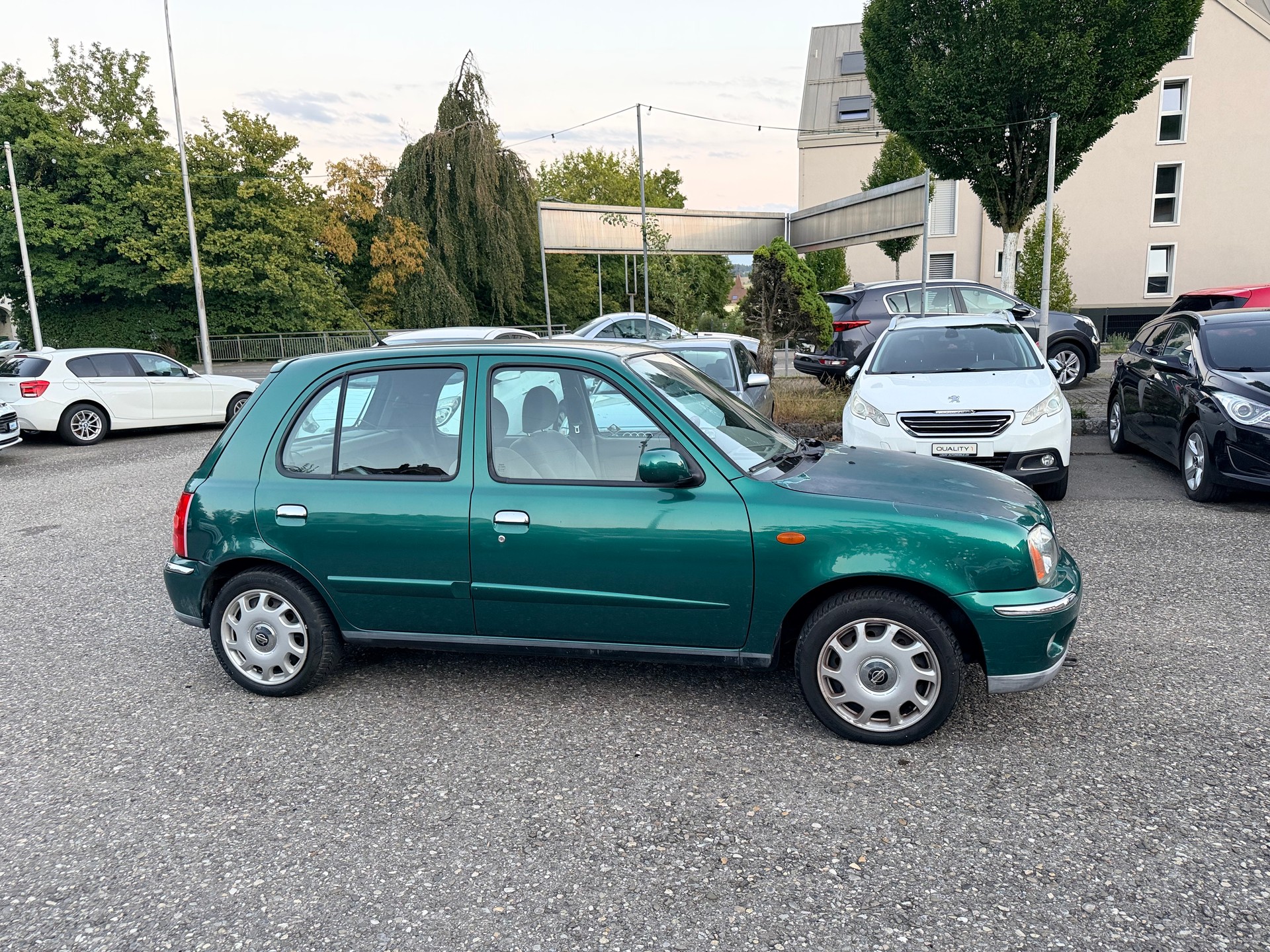 NISSAN Micra 1.4 Comfort-showroom-element-2